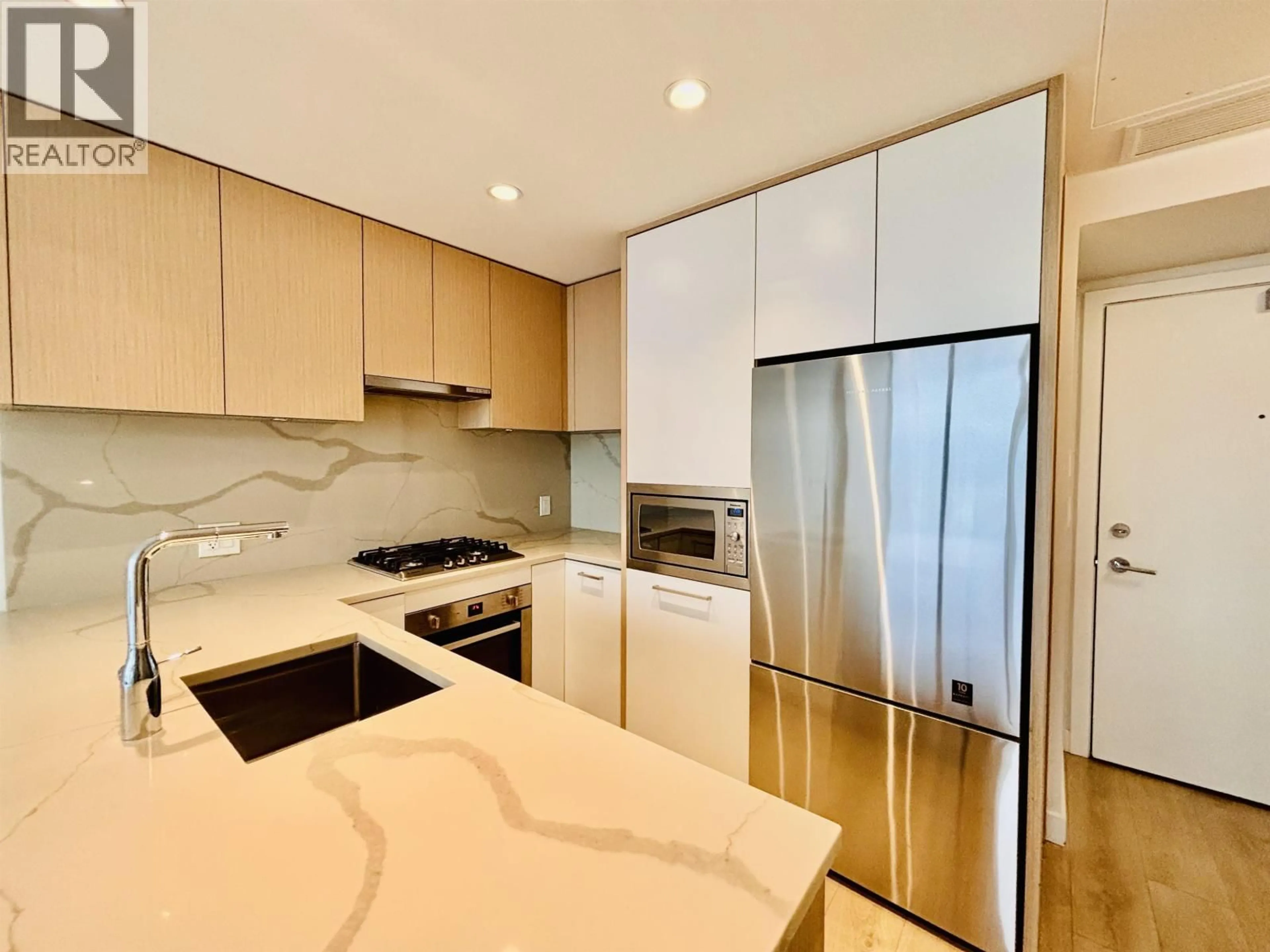 Standard kitchen, unknown for 2605 - 567 CLARKE ROAD, Coquitlam British Columbia V3J0K7