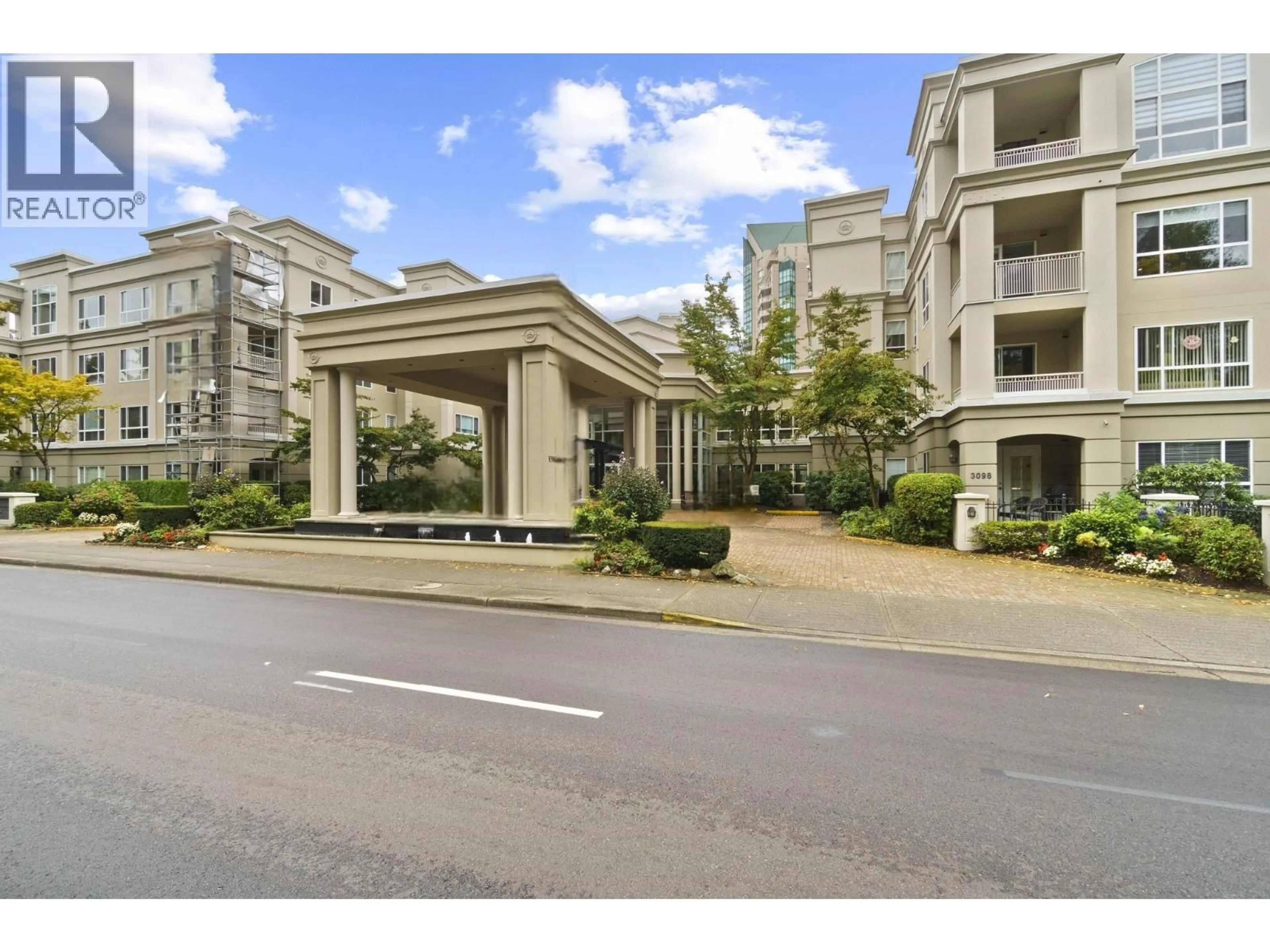 Unknown for 130 - 3098 GUILDFORD WAY, Coquitlam British Columbia V3B7W8