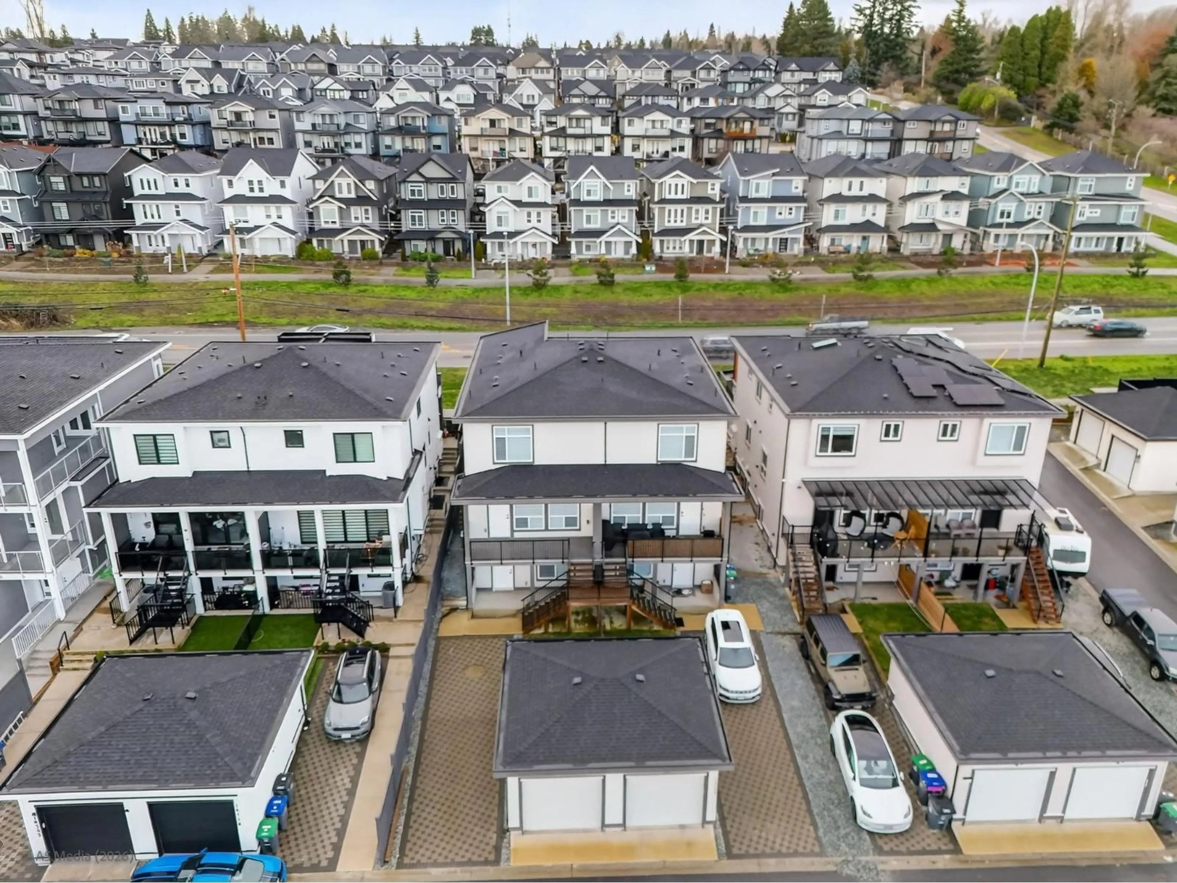 A pic from outside/outdoor area/front of a property/back of a property/a pic from drone, unknown for 16762 16 AVENUE, Surrey British Columbia V3S9X7