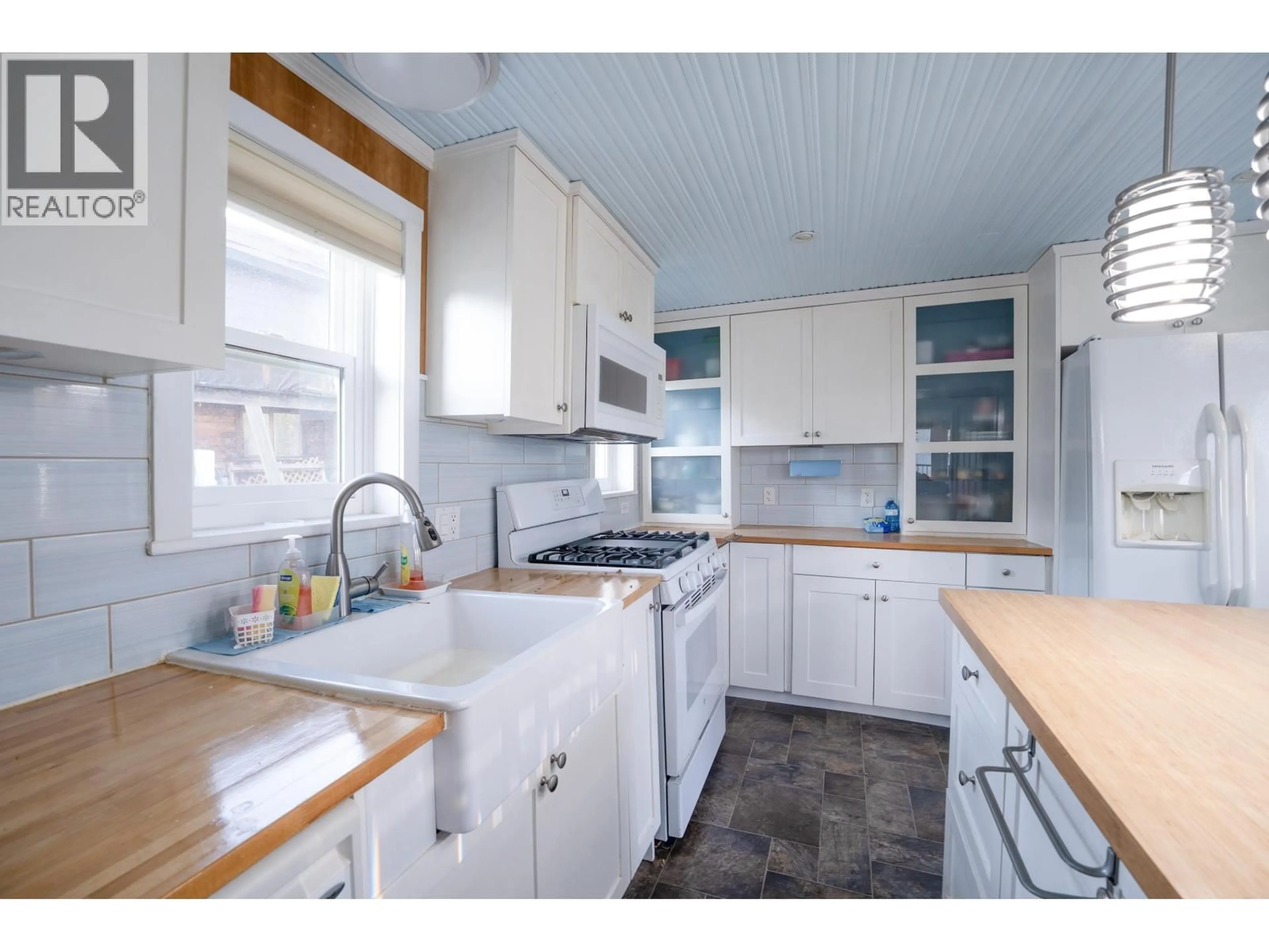 Standard kitchen, unknown for 12 - 23080 DYKE ROAD, Richmond British Columbia V6V1E1