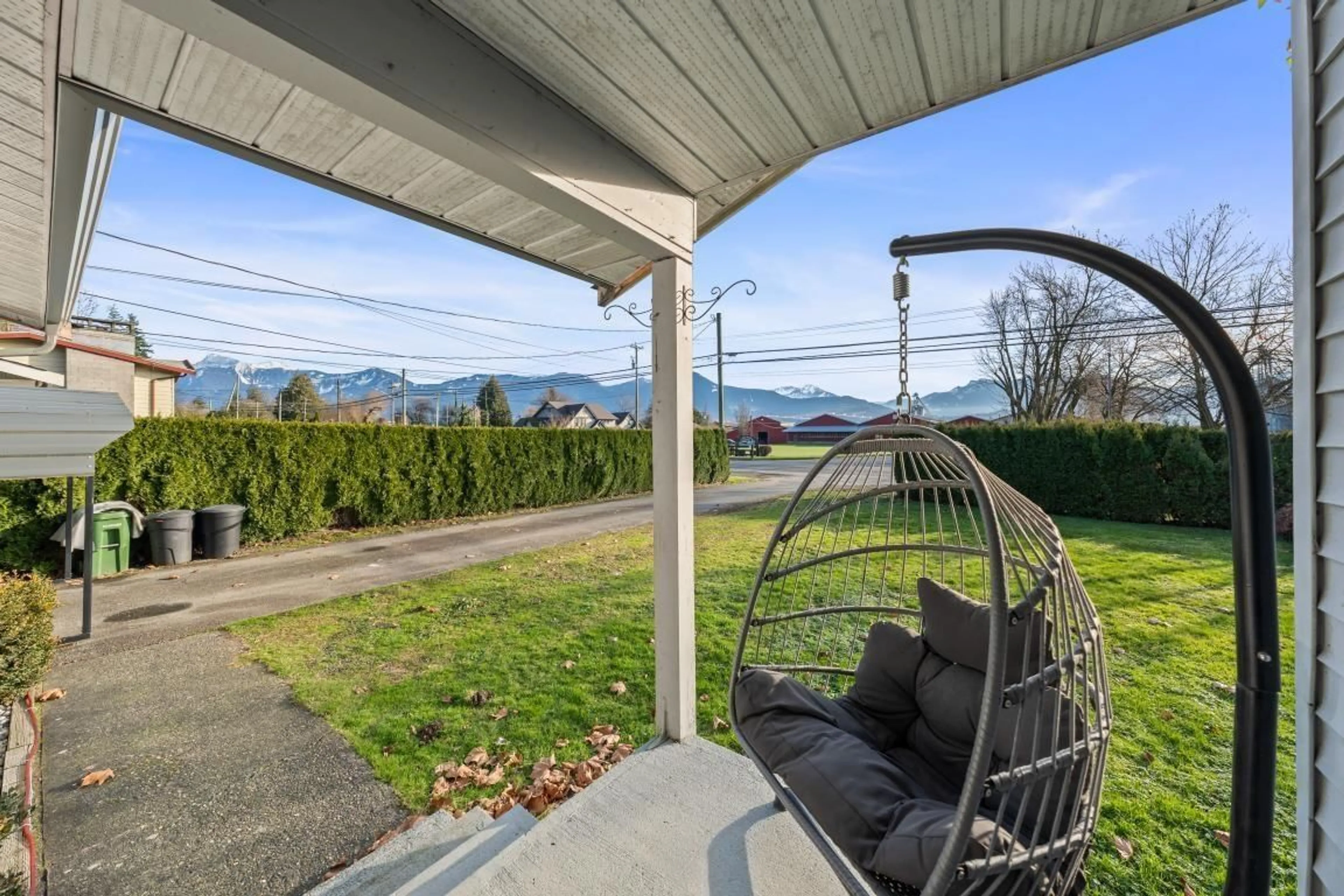 Patio, water/lake/river/ocean view for 47605 YALE ROAD, Chilliwack British Columbia V2P7M8