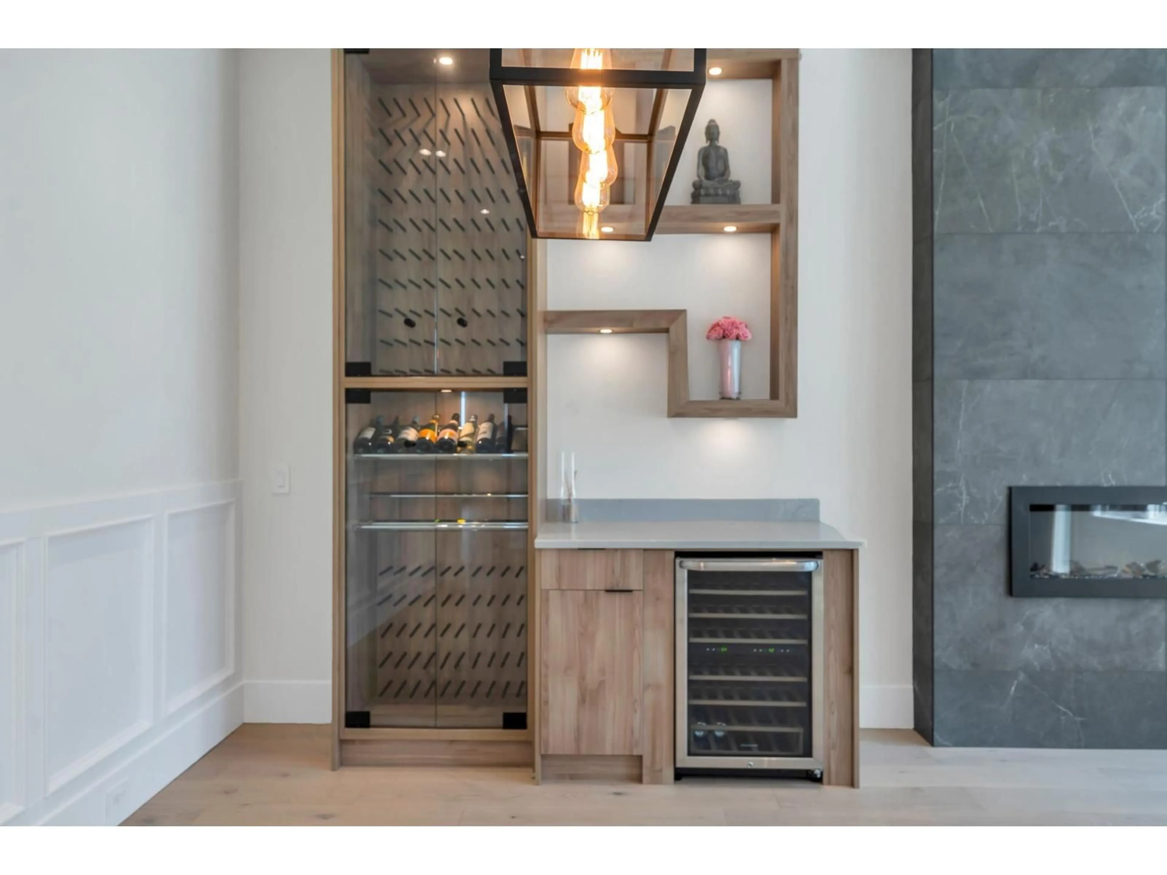 Contemporary kitchen, unknown for 5686 CRIMSON RIDGE, Chilliwack British Columbia V2R6H7