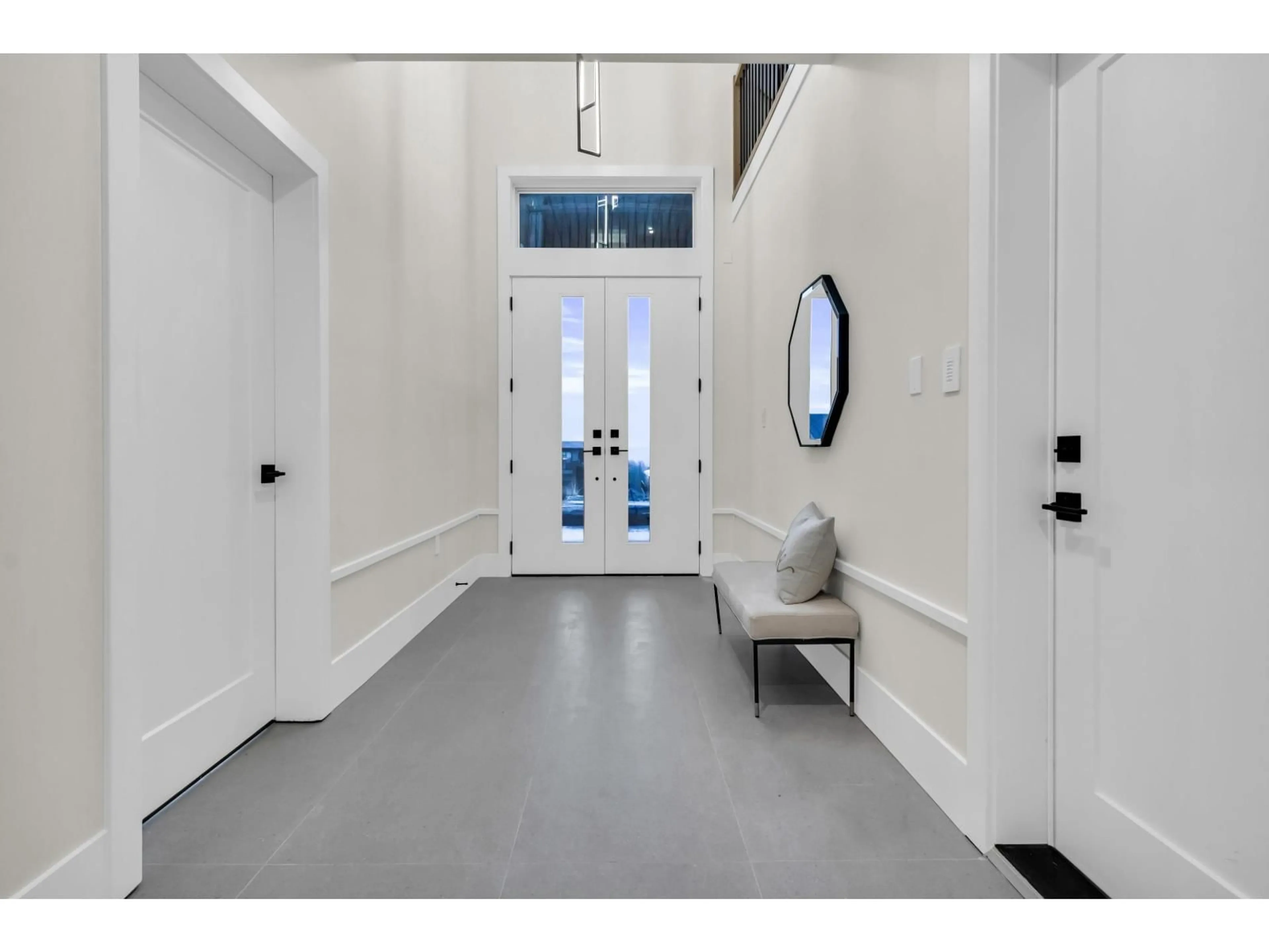 Indoor entryway for 8468 LILY PLACE, Chilliwack British Columbia V4Z0E5