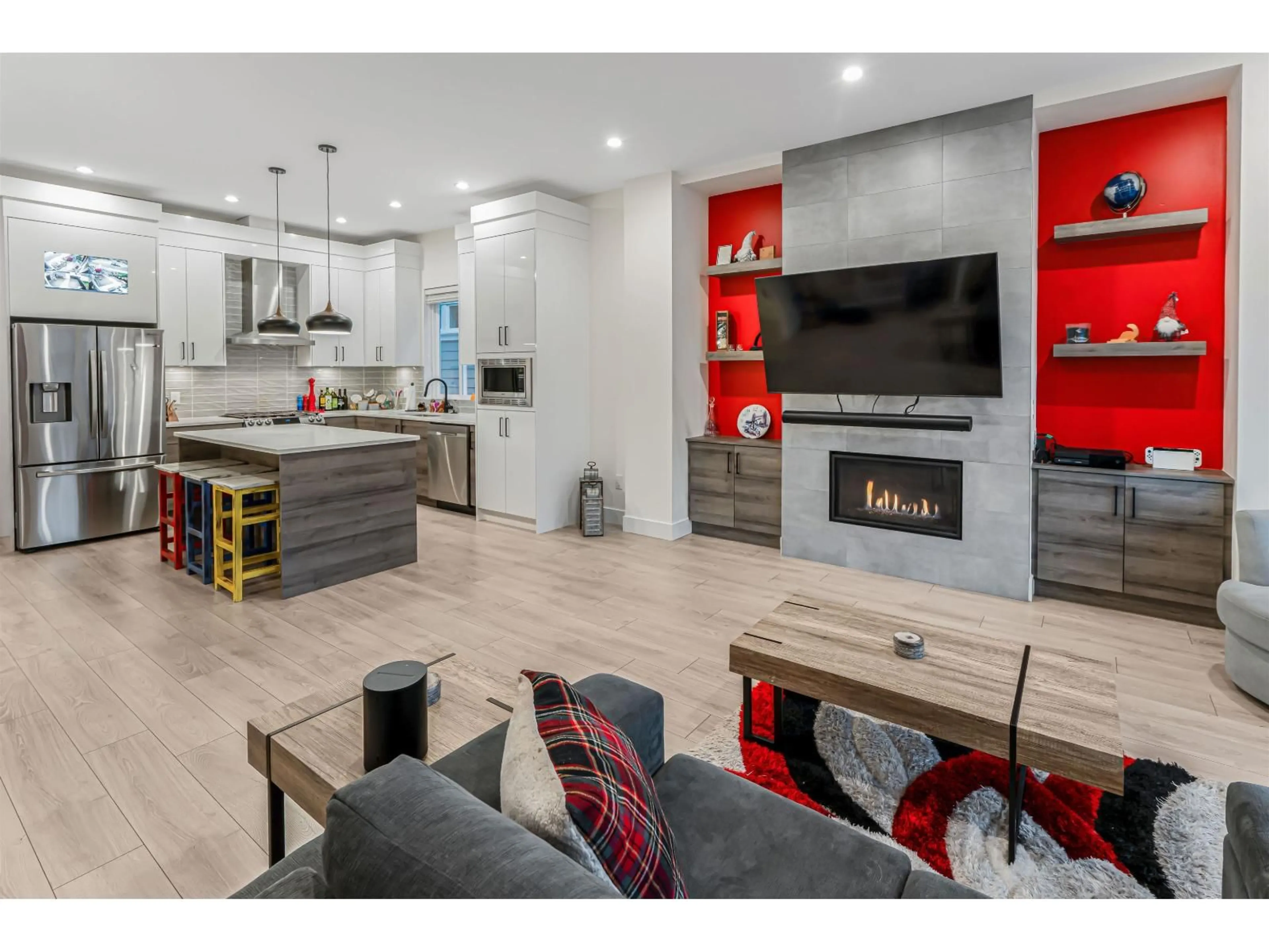 Open concept kitchen, unknown for 17188 1 AVENUE, Surrey British Columbia V3Z9R2