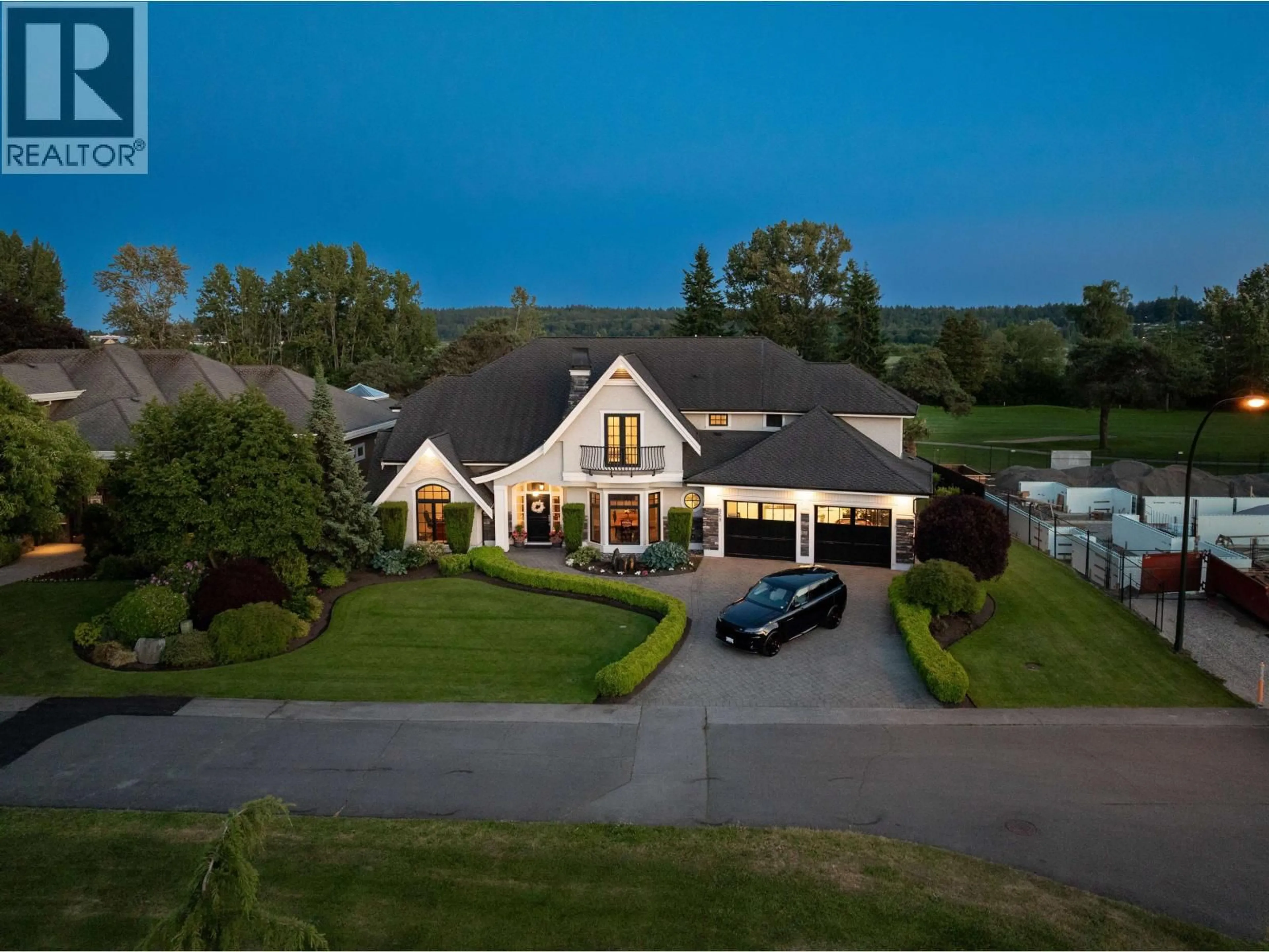 A pic from outside/outdoor area/front of a property/back of a property/a pic from drone, unknown for 860 JACKSON WAY, Delta British Columbia V4L1W4