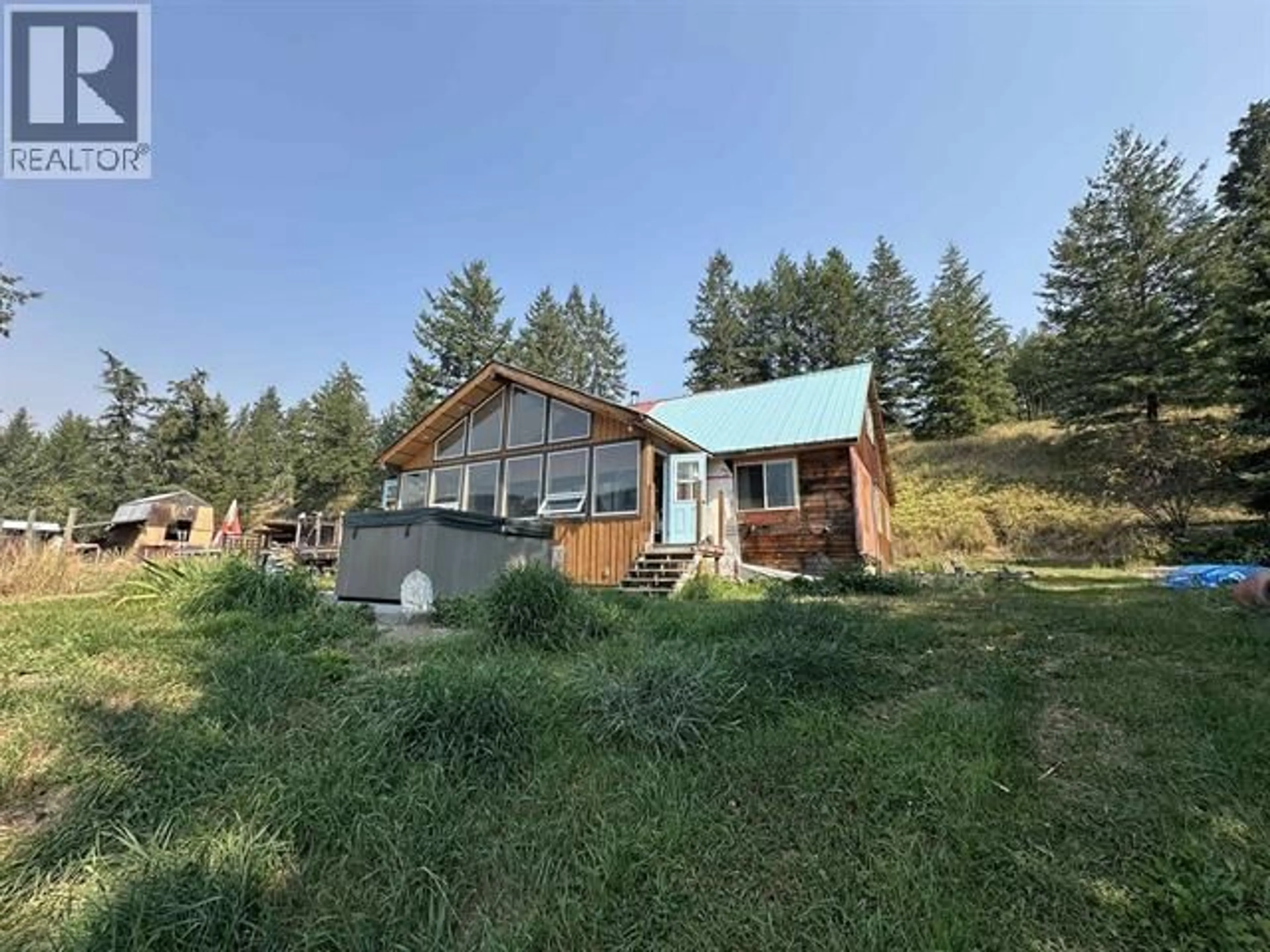 A pic from outside/outdoor area/front of a property/back of a property/a pic from drone, unknown for 6831 SODA CREEK MACALISTER ROAD, Williams Lake British Columbia V0L1P0