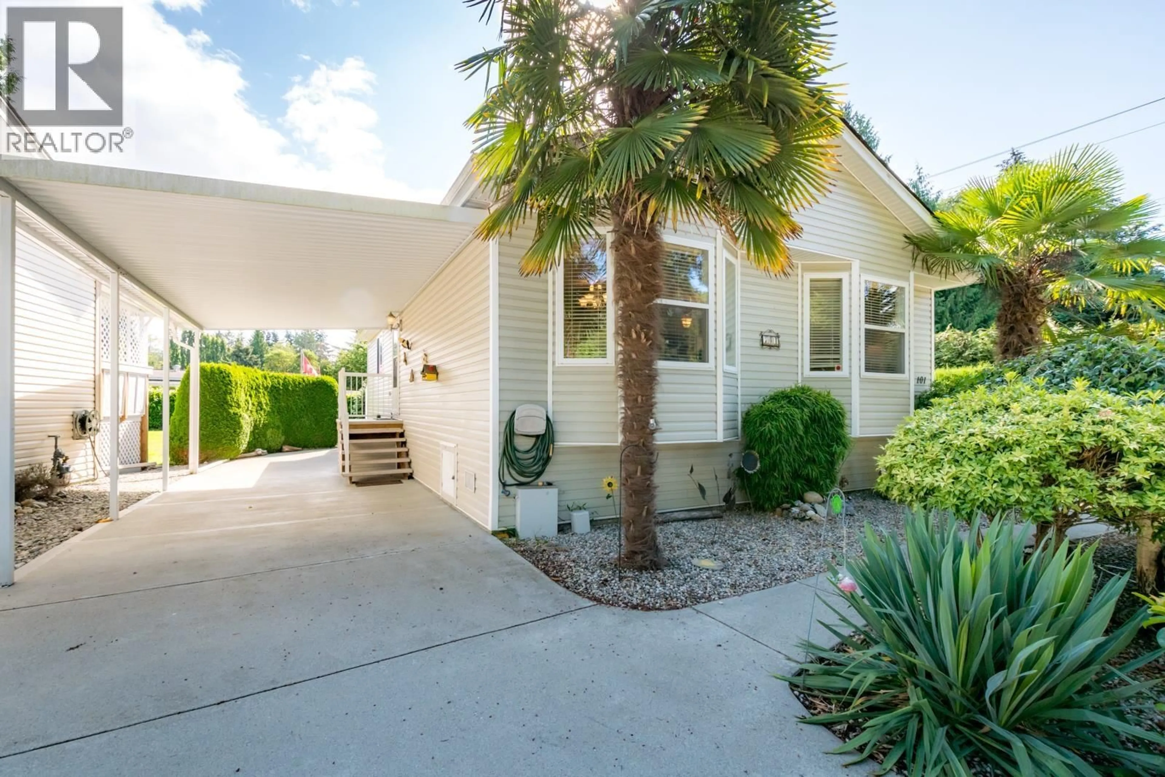 Unknown for 101 - 4510 SUNSHINE COAST HIGHWAY, Sechelt British Columbia V7Z0T5