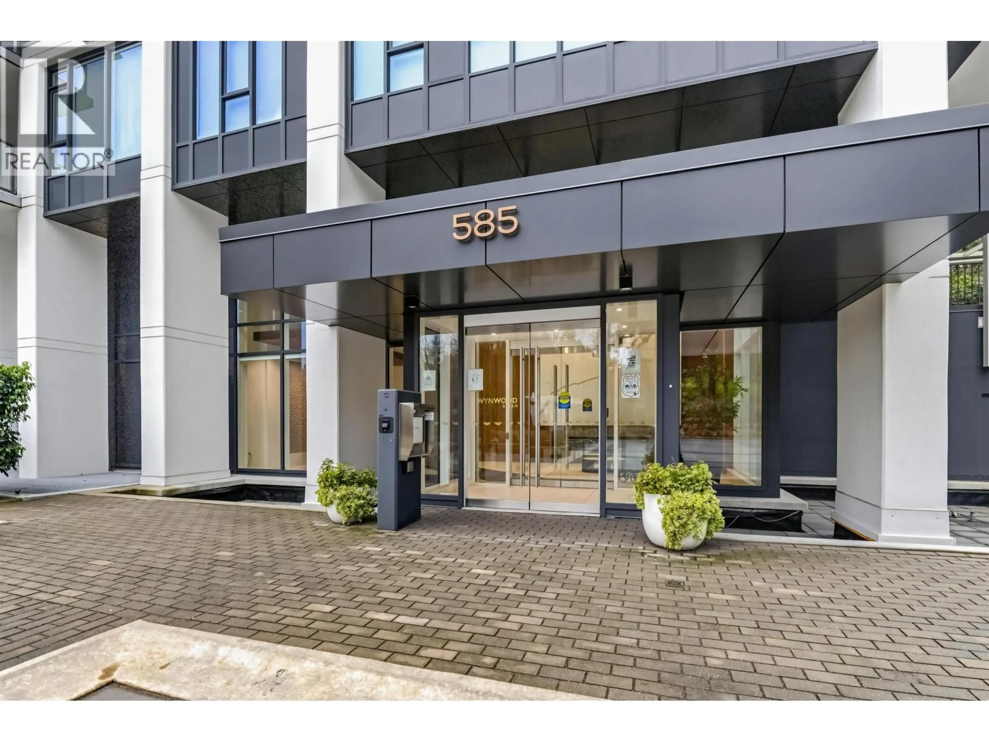 Indoor foyer for 201 - 585 AUSTIN AVENUE, Coquitlam British Columbia V3K0G6