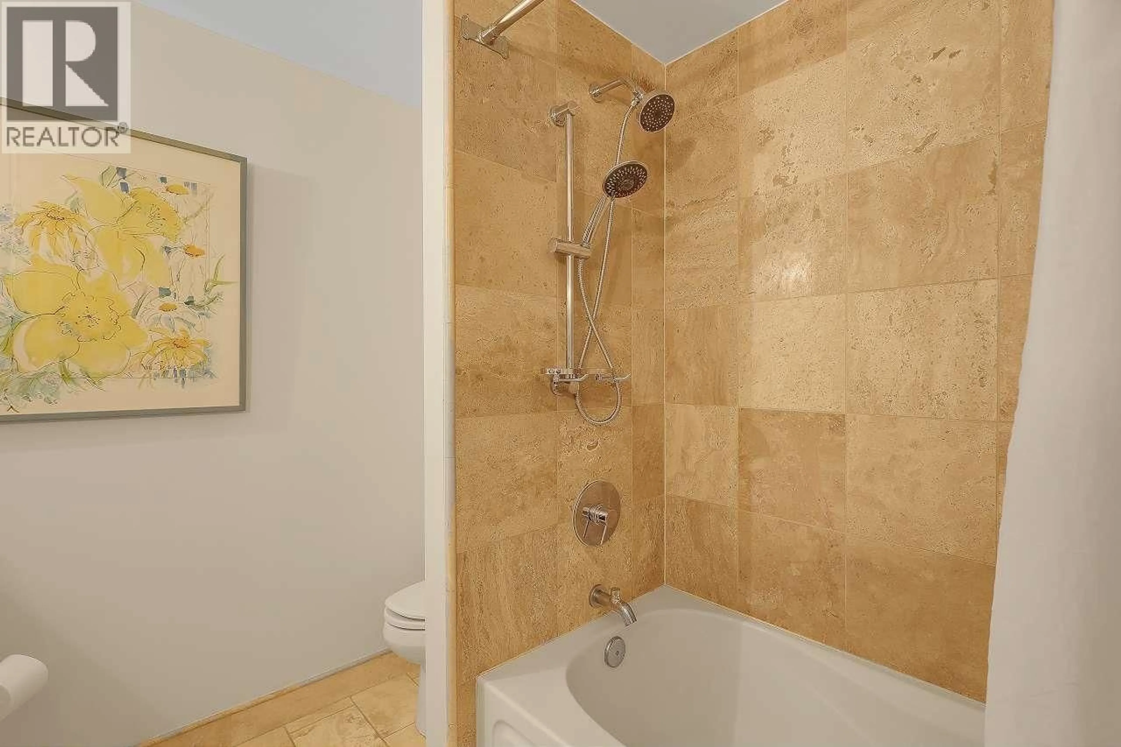 Standard bathroom, ceramic/tile floor for 314 - 1777 13TH AVENUE, Vancouver British Columbia V6J2H2