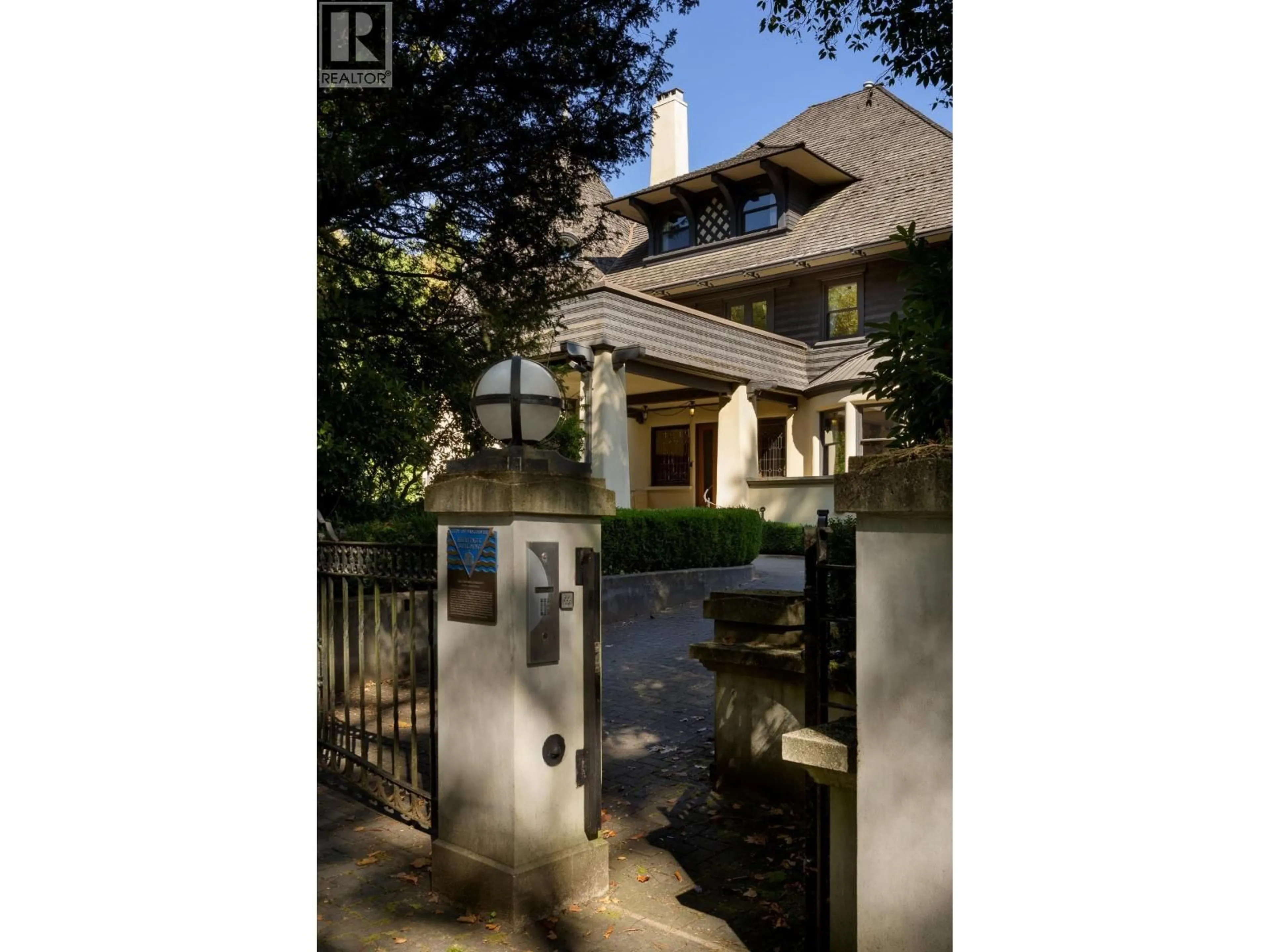 Unknown for 1 - 3838 CYPRESS STREET, Vancouver British Columbia V6J3P3