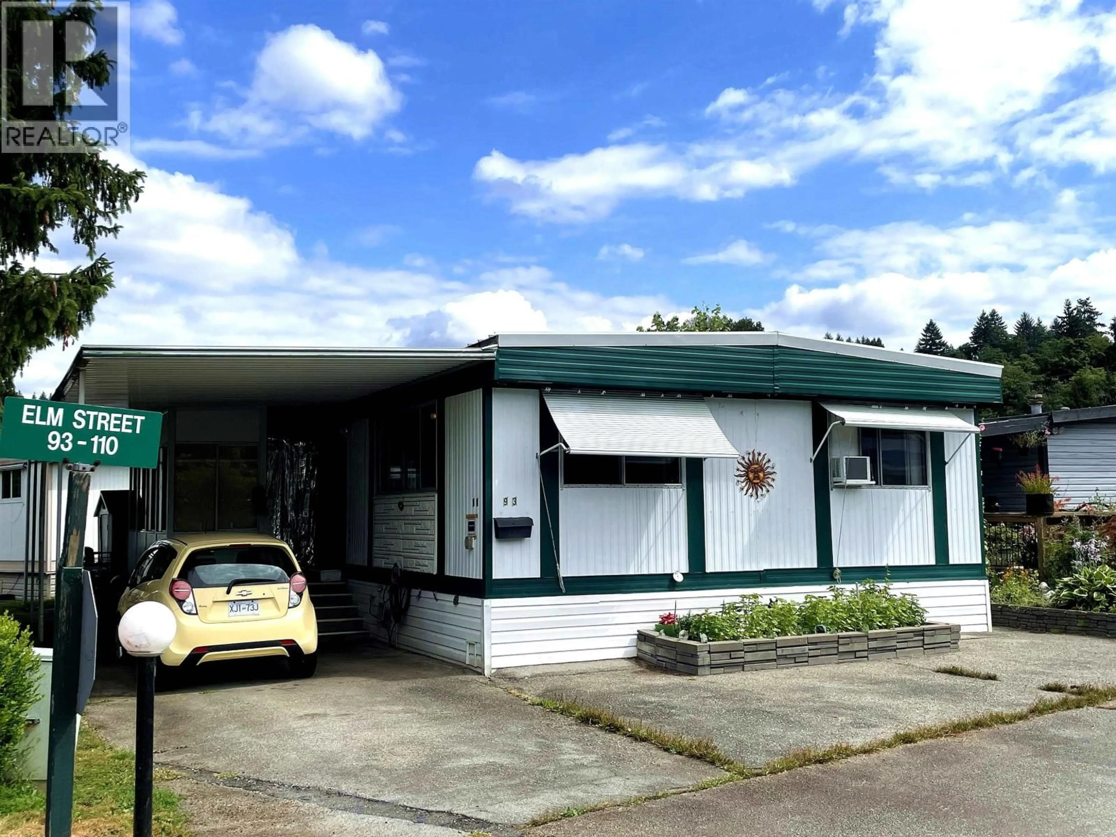 Home with vinyl exterior material, street for 93 - 201 CAYER STREET, Coquitlam British Columbia V3K5A9