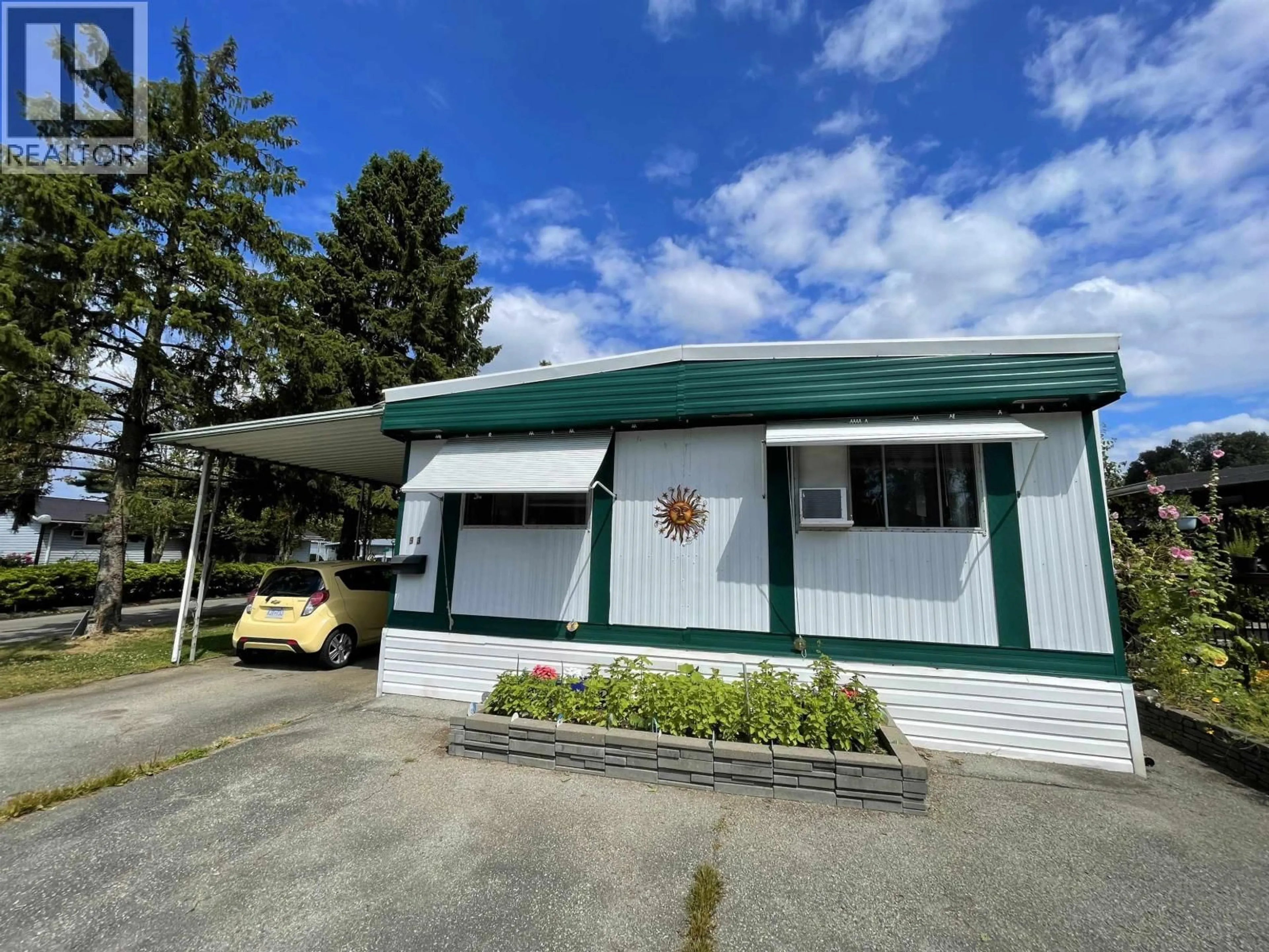 Indoor garage for 93 - 201 CAYER STREET, Coquitlam British Columbia V3K5A9