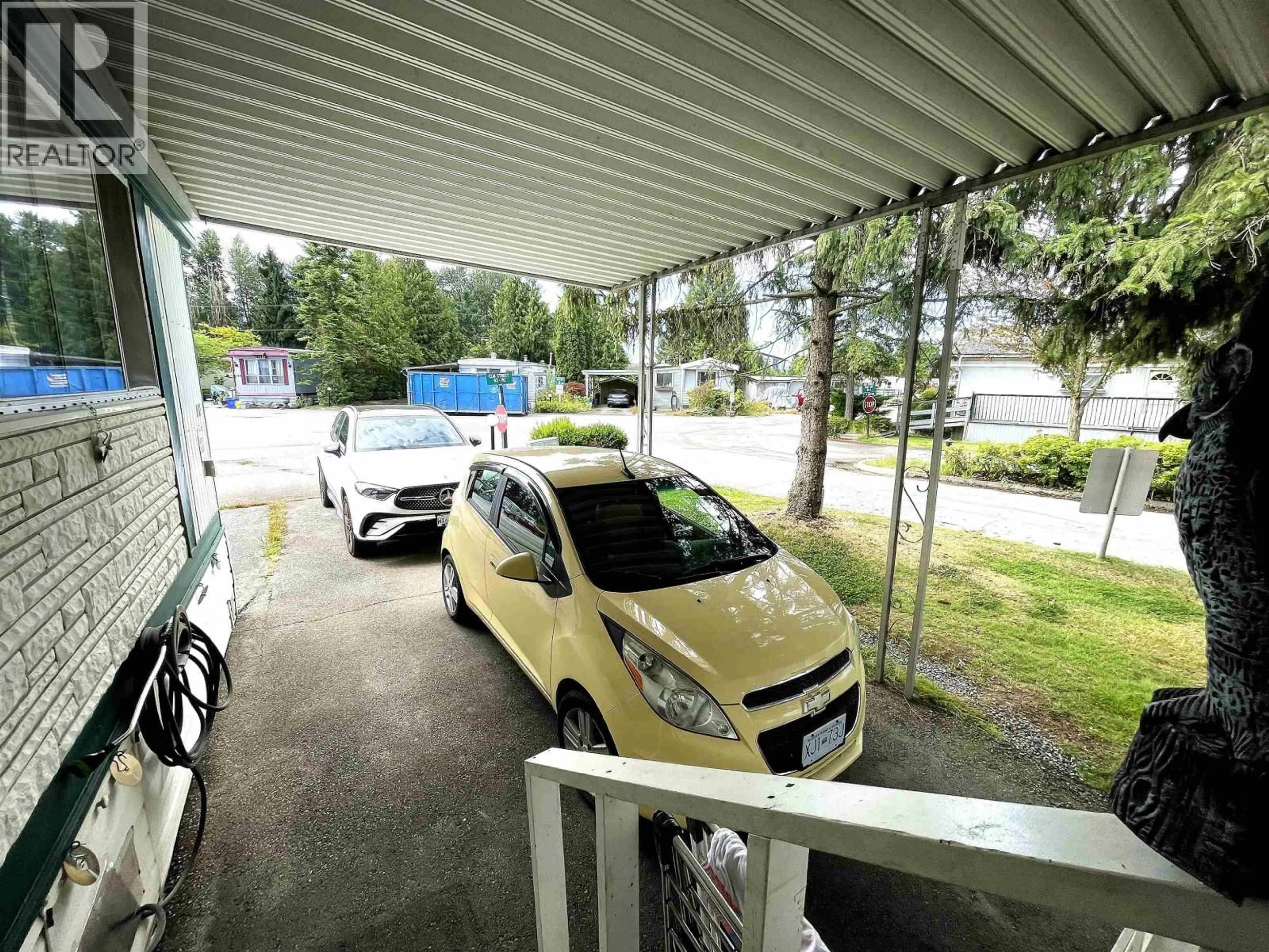 Indoor garage for 93 - 201 CAYER STREET, Coquitlam British Columbia V3K5A9