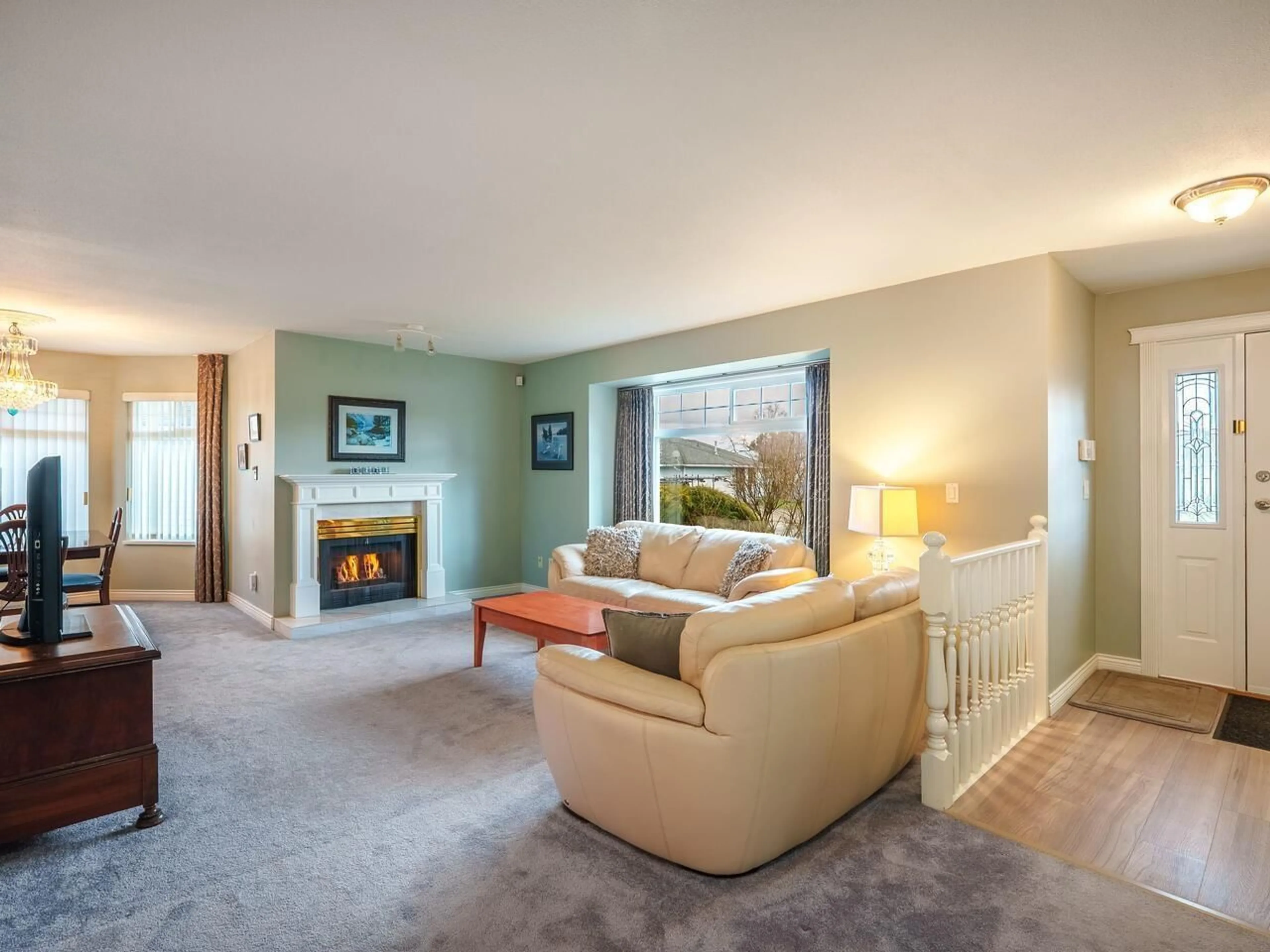 Living room with furniture, unknown for 19225 59A AVENUE, Surrey British Columbia V3S7S8