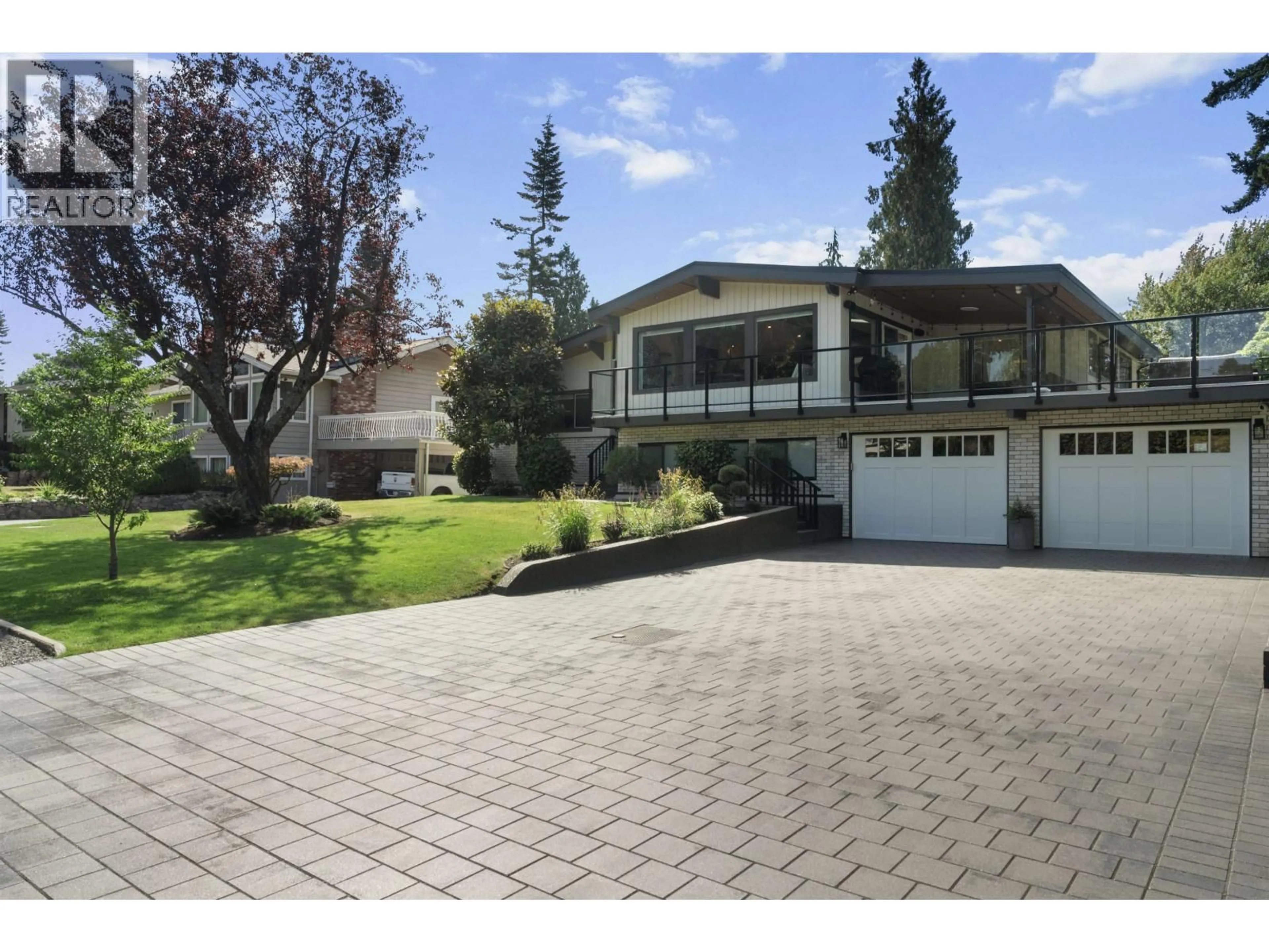 A pic from outside/outdoor area/front of a property/back of a property/a pic from drone, street for 4876 4TH AVENUE, Delta British Columbia V4M1G4