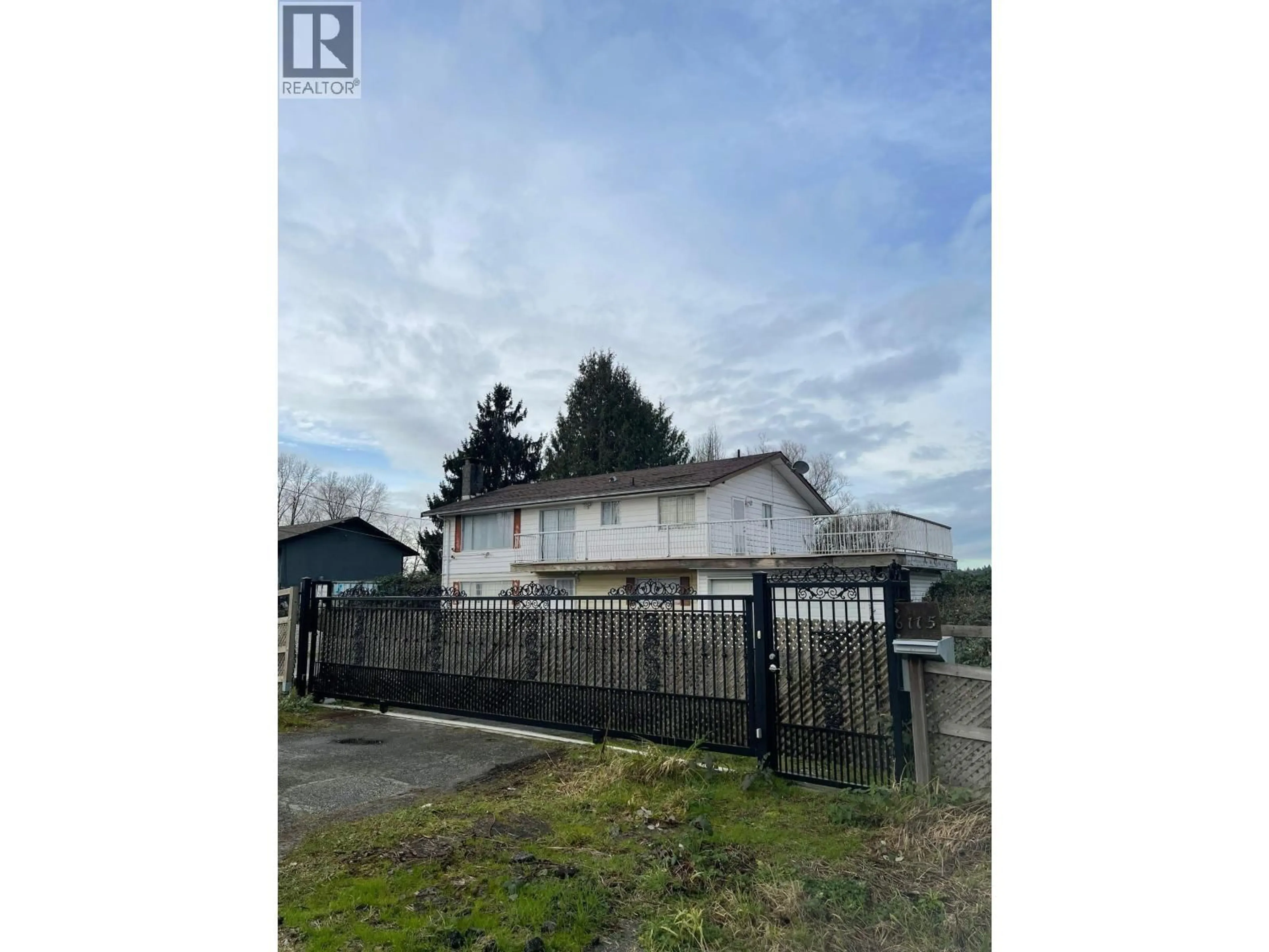 Unknown for 6115 9TH AVENUE, Burnaby British Columbia V3N2T4