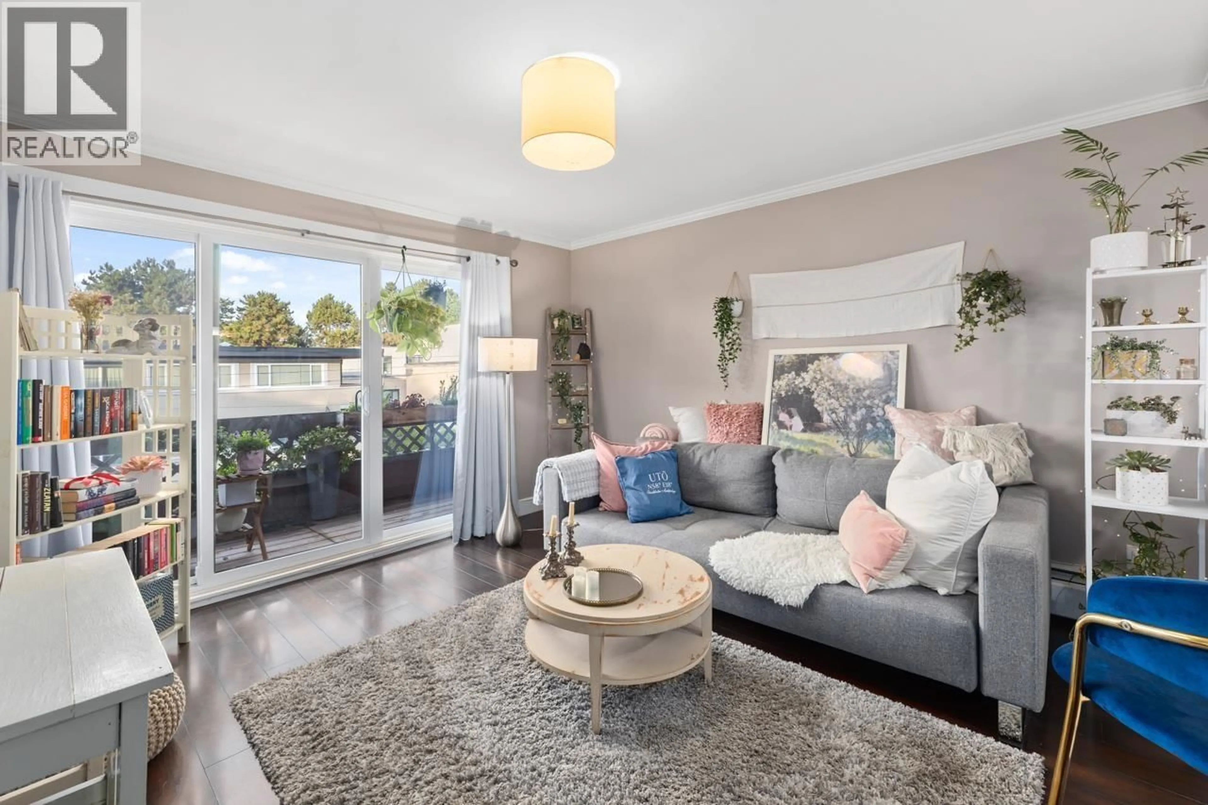 Living room with furniture, unknown for 308 - 2025 2ND AVENUE, Vancouver British Columbia V6J1J6