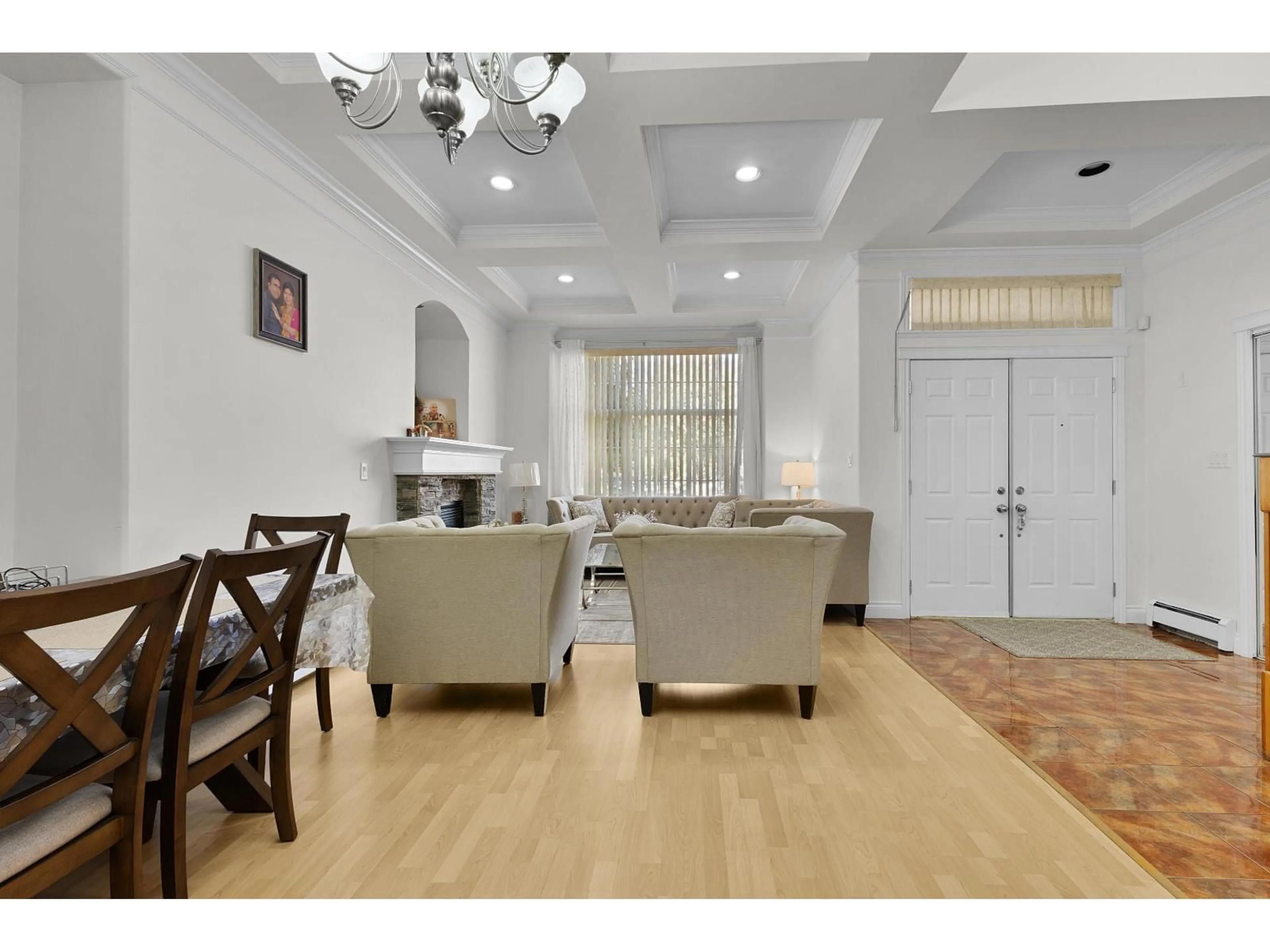 Living room with furniture, unknown for 12898 68 AVENUE, Surrey British Columbia V3W7C2