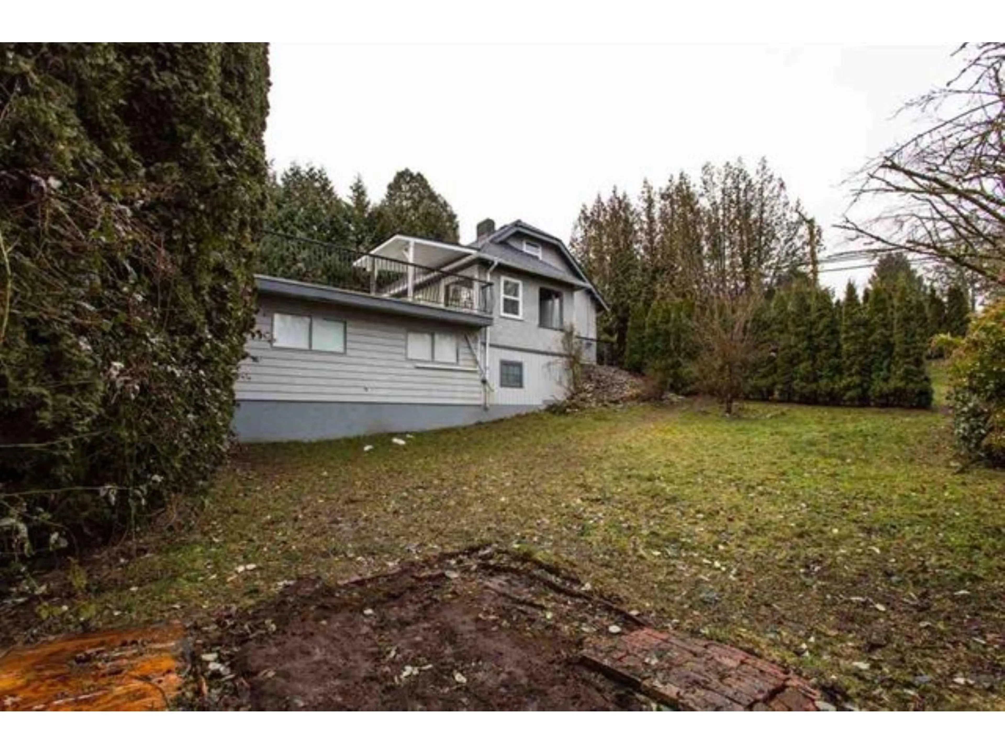 A pic from outside/outdoor area/front of a property/back of a property/a pic from drone, unknown for 2340 MCKENZIE ROAD, Abbotsford British Columbia V2S3Z8