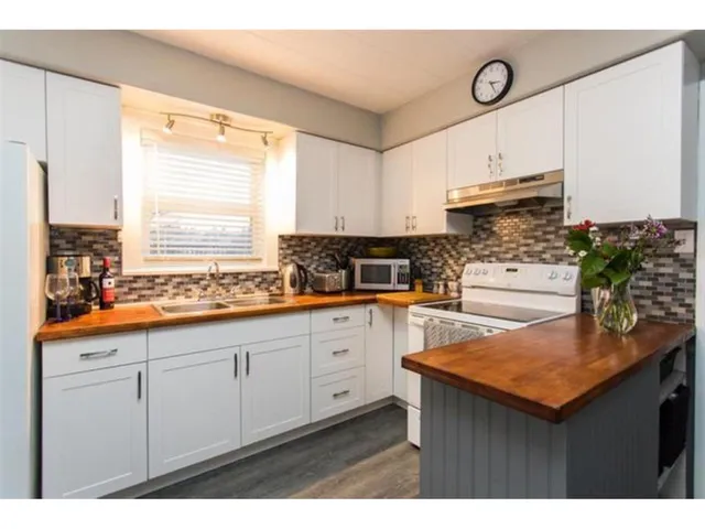 2340 MCKENZIE ROAD, Abbotsford 4