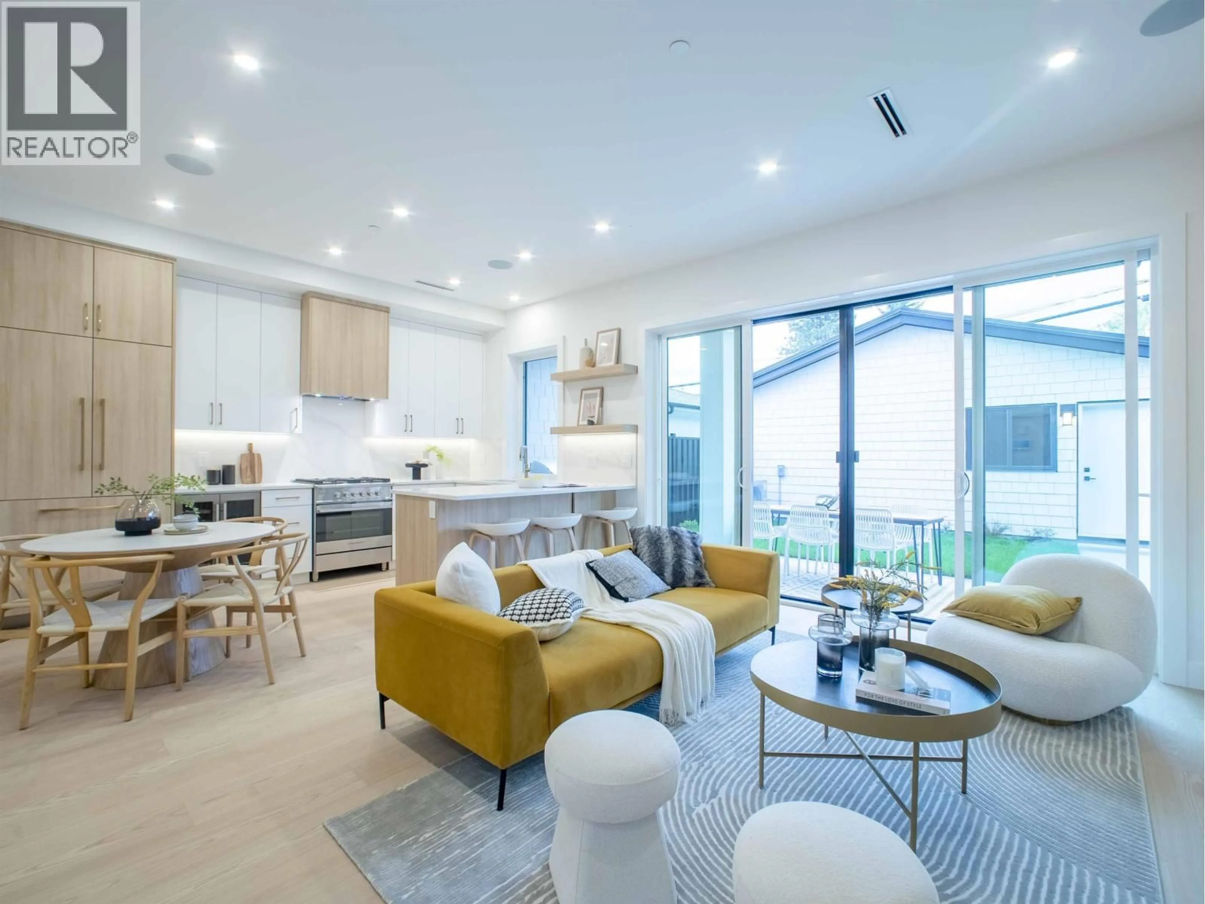 Living room with furniture, unknown for 2 - 2785 21 AVENUE, Vancouver British Columbia V6L1K4