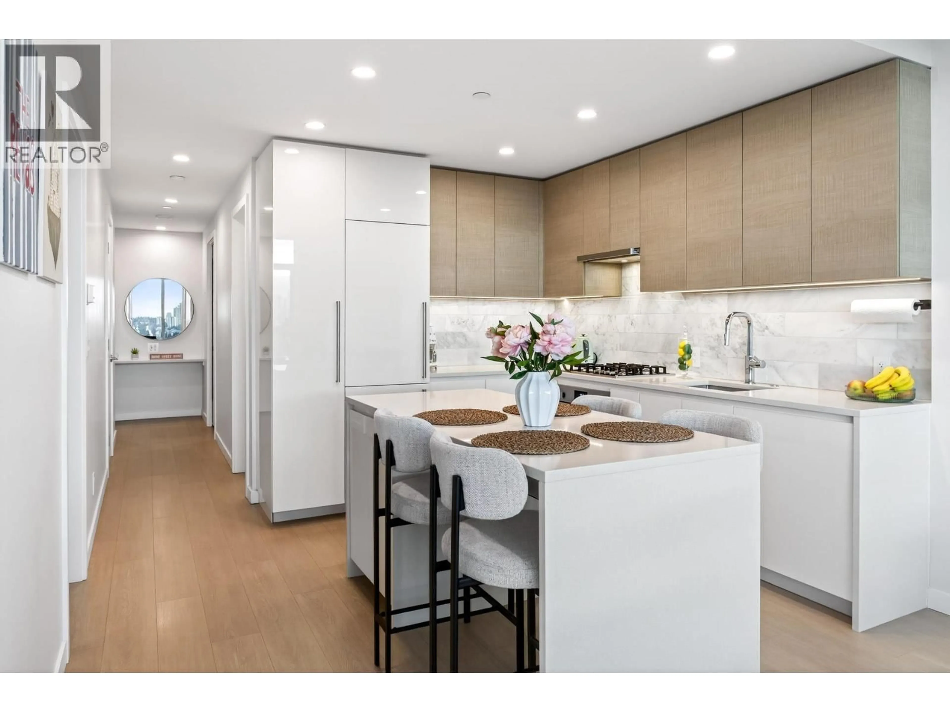 Open concept kitchen, unknown for 3706 - 2186 GILMORE AVENUE, Burnaby British Columbia V5C0N7