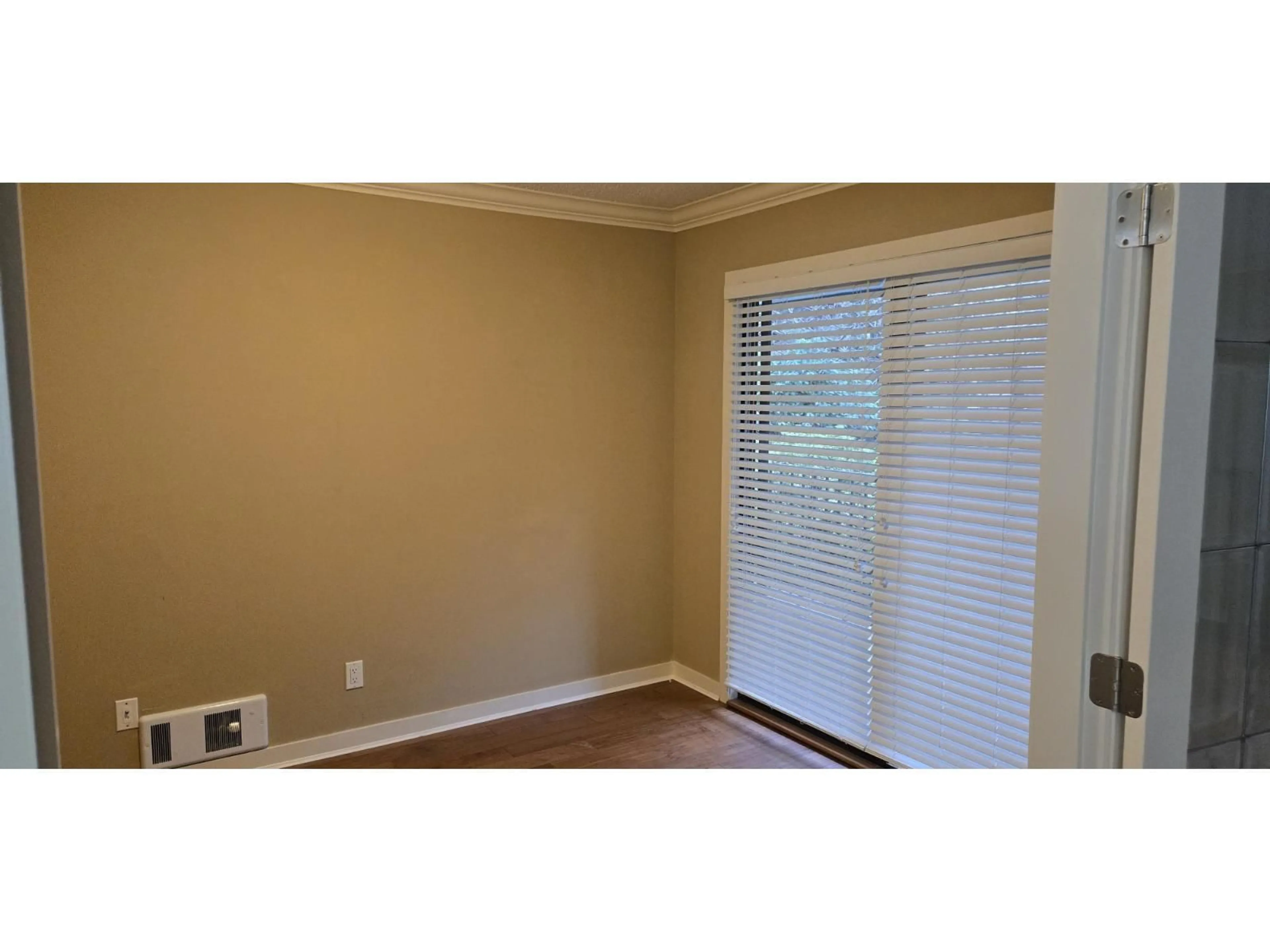 A pic of a room for 208 - 1521 BLACKWOOD STREET, White Rock British Columbia V4B3V6