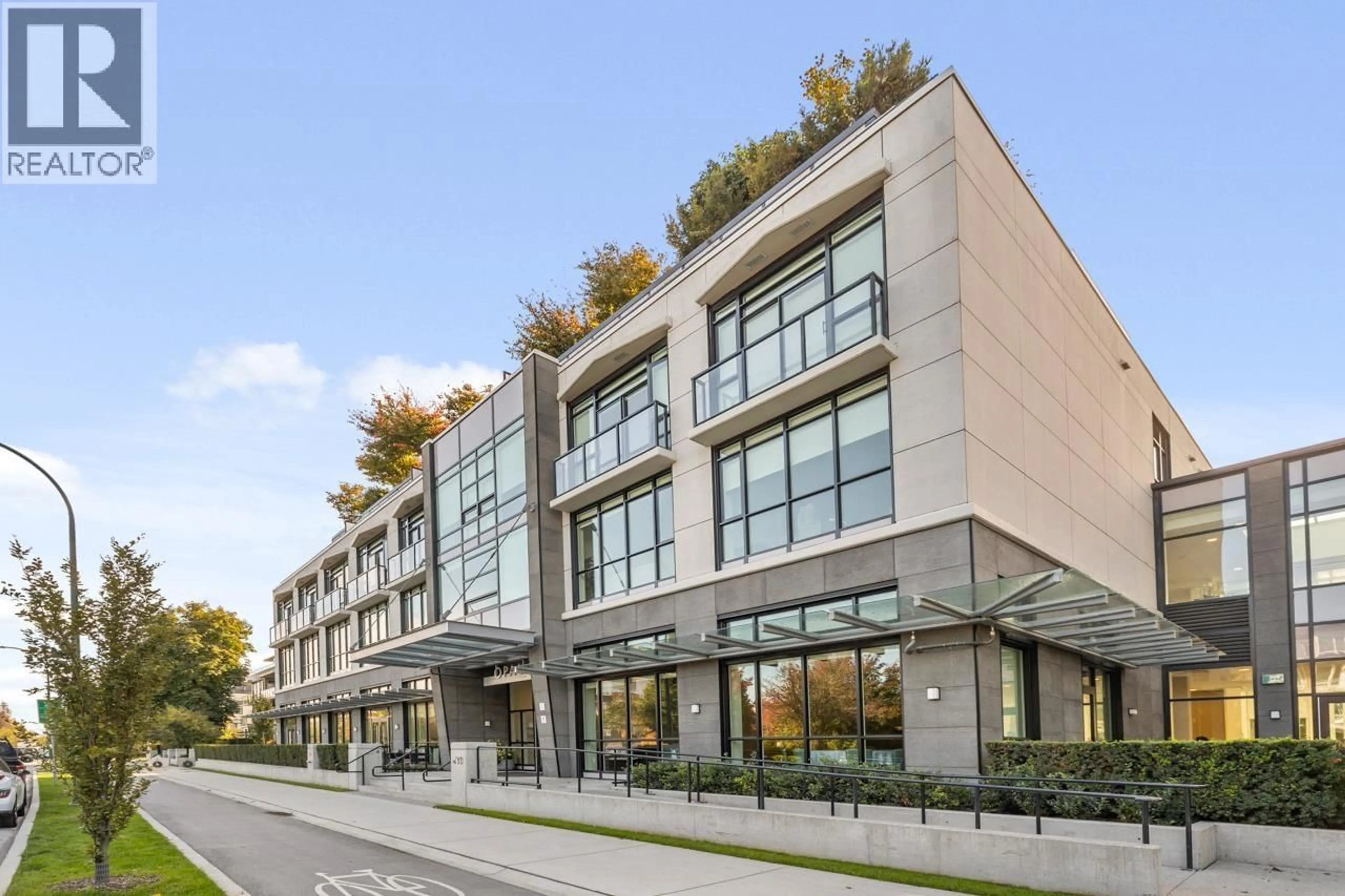 Patio, building for 578 - 438 KING EDWARD AVENUE, Vancouver British Columbia V5Y0M5