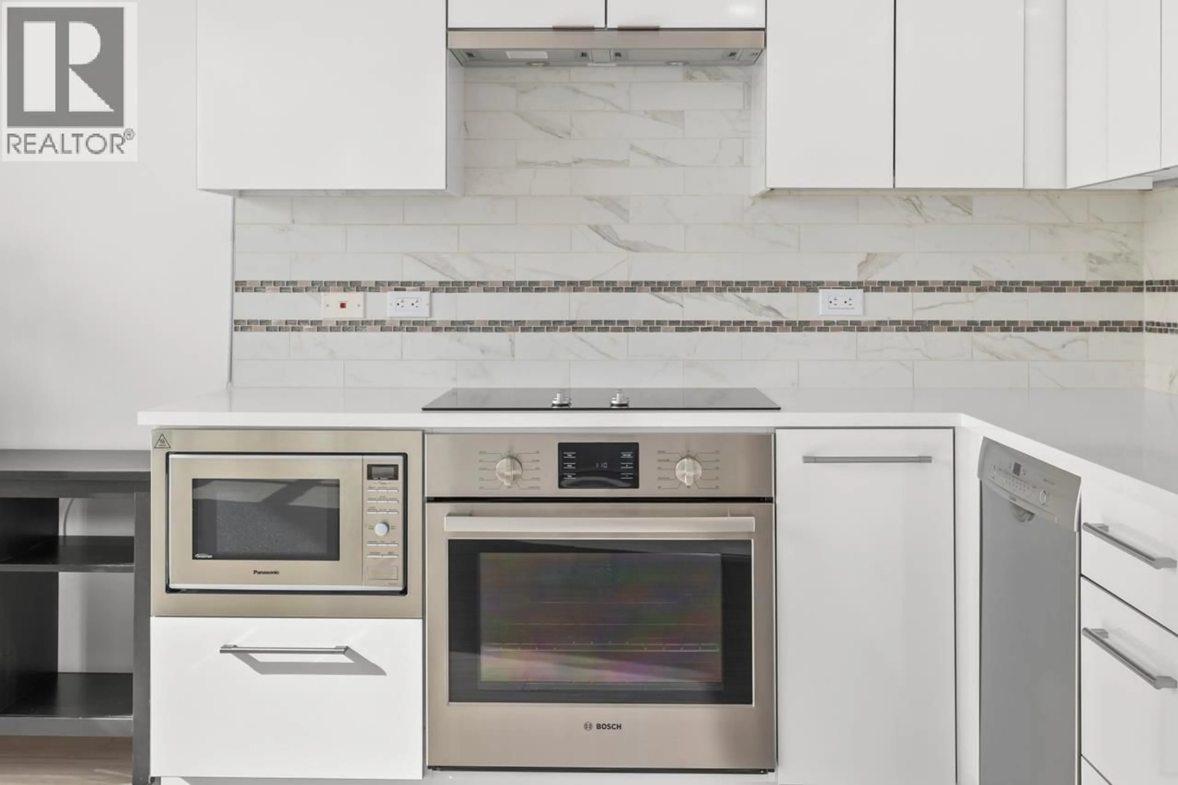 Standard kitchen, ceramic/tile floor for 578 - 438 KING EDWARD AVENUE, Vancouver British Columbia V5Y0M5