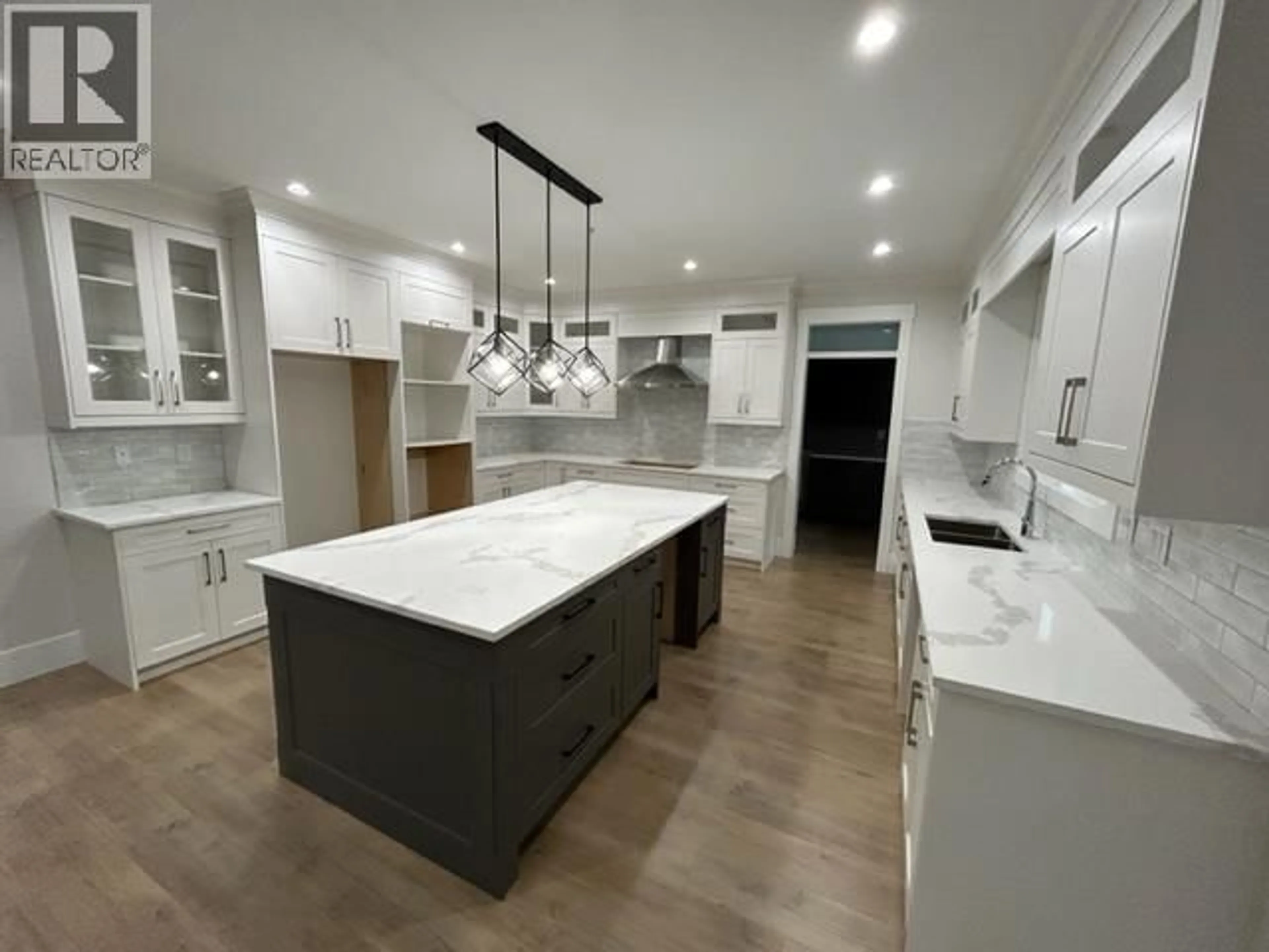Open concept kitchen, ceramic/tile floor for 13608 232B STREET, Maple Ridge British Columbia V4R0H1