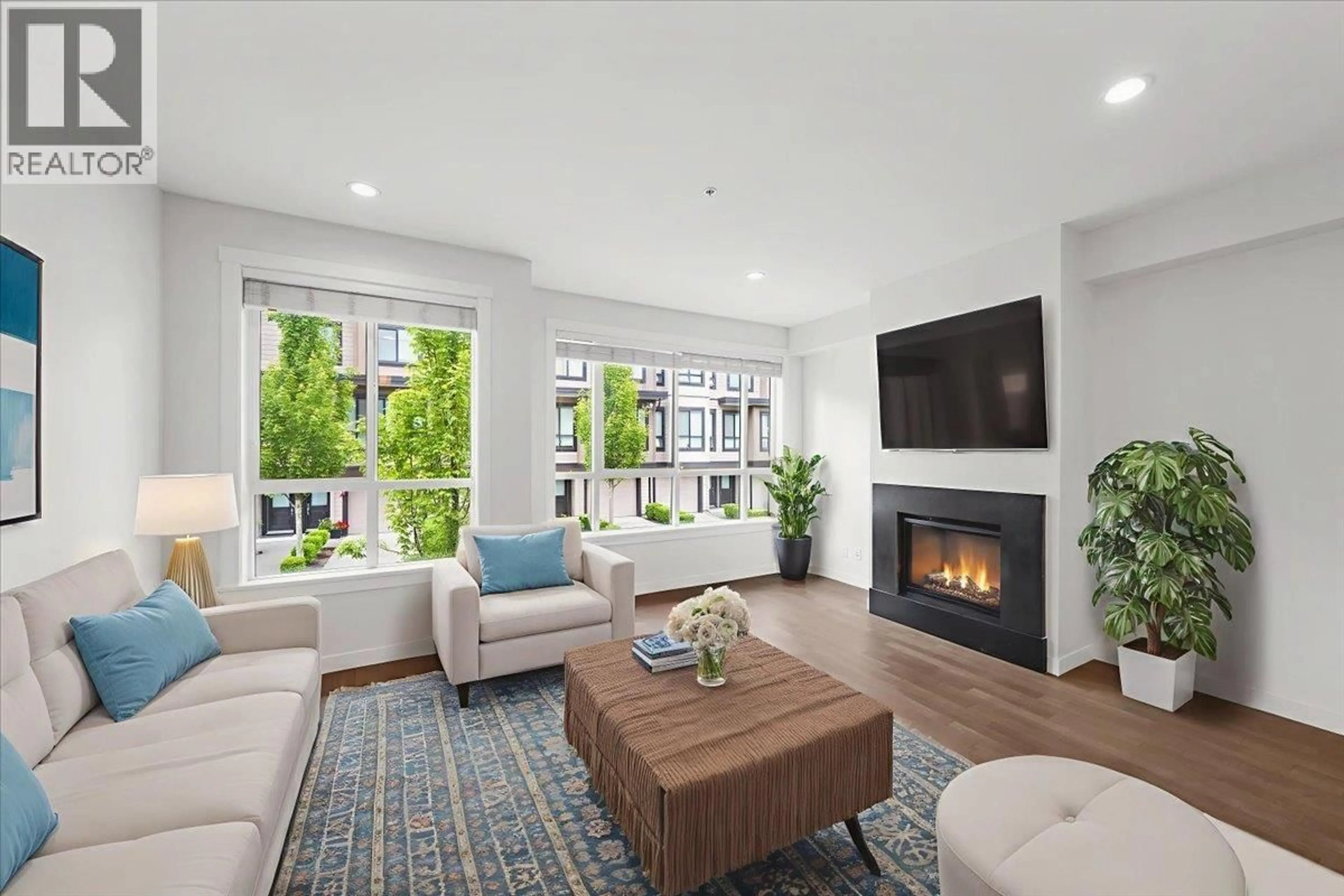 Living room with furniture, unknown for 9 - 100 WOOD STREET, New Westminster British Columbia V3M0H6