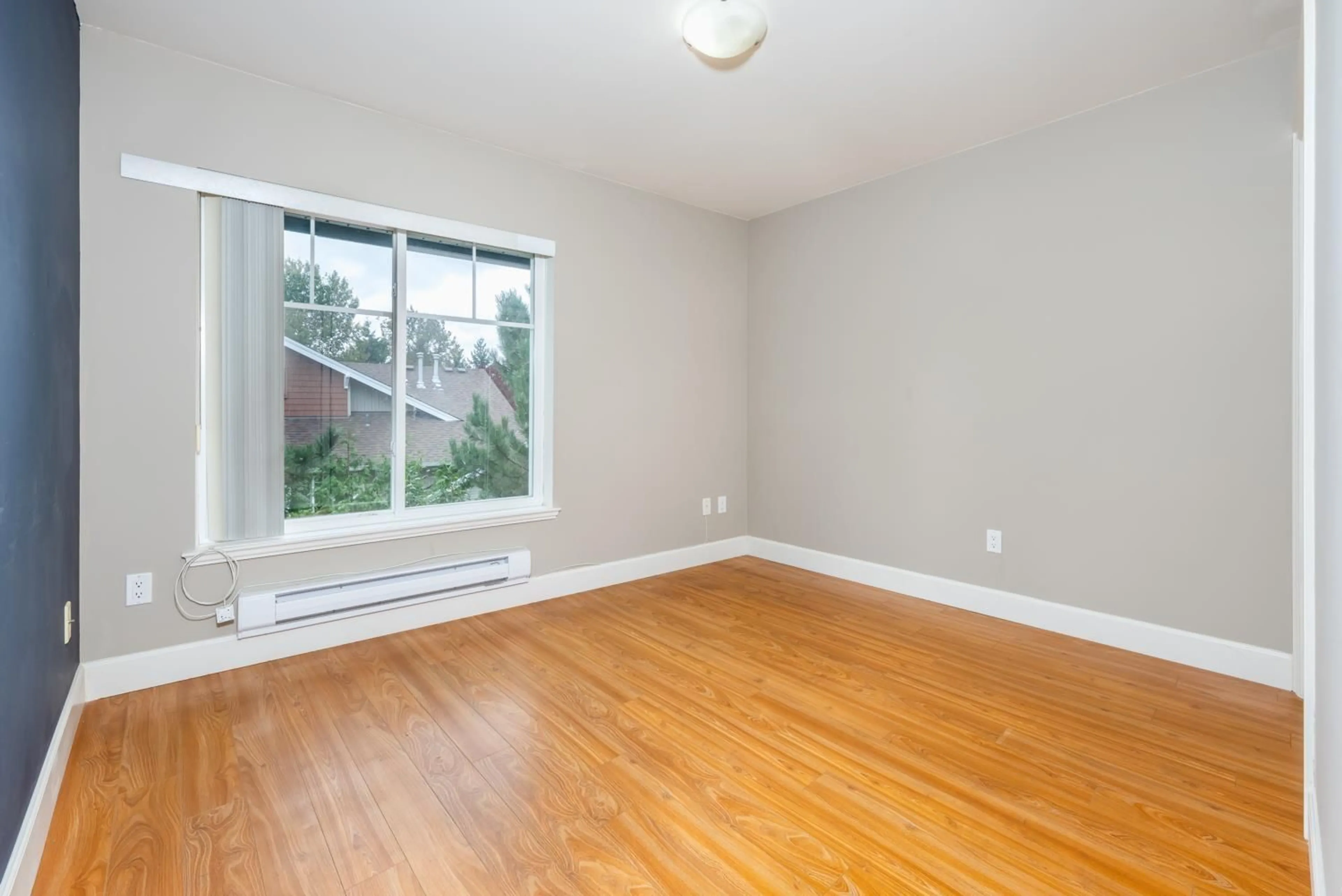 A pic of a room for 311 - 12088 75A AVENUE, Surrey British Columbia V3W1Y4