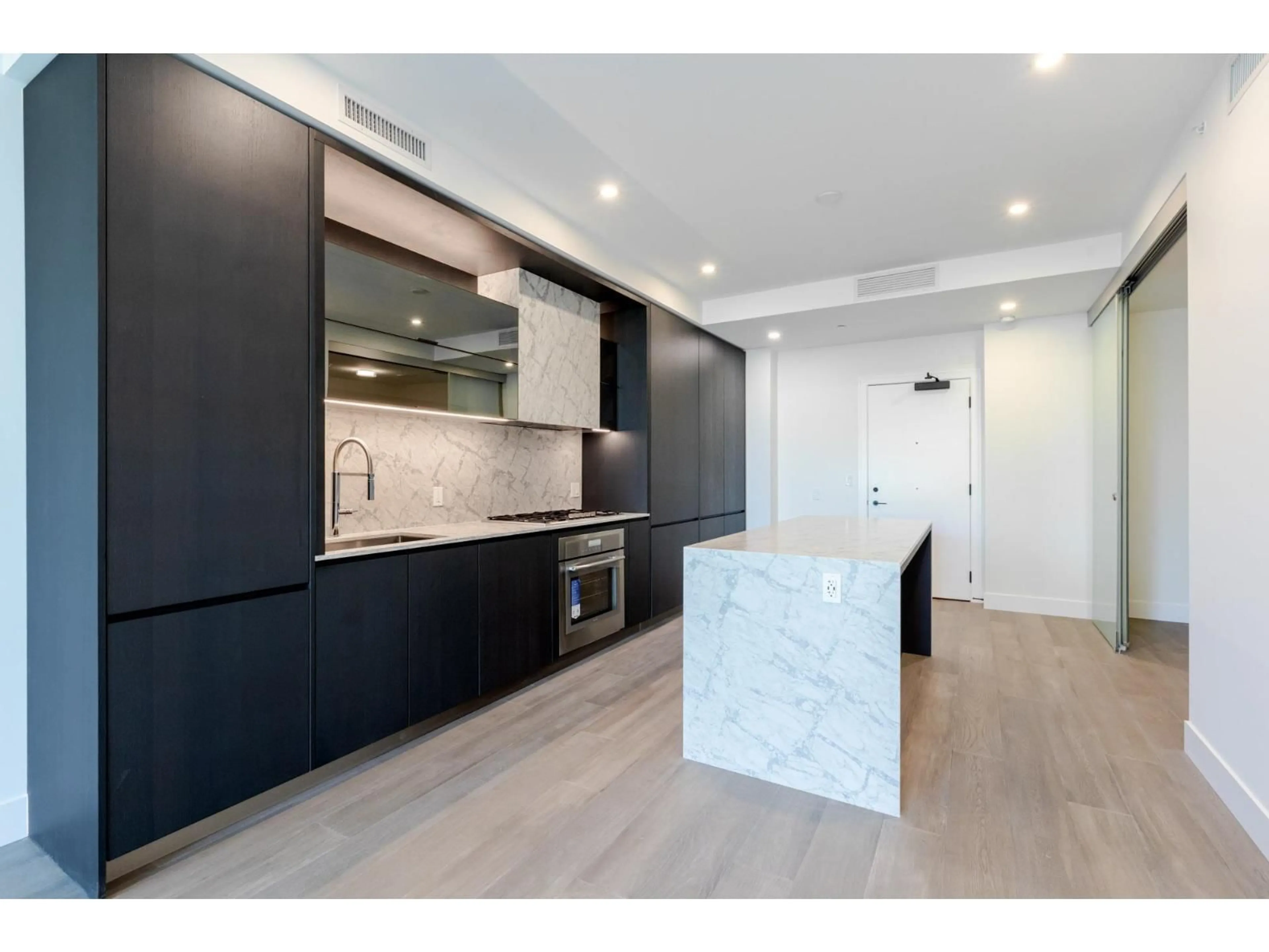 Open concept kitchen, unknown for 314 - 1342 JOHNSTON ROAD, White Rock British Columbia V4B3Z2