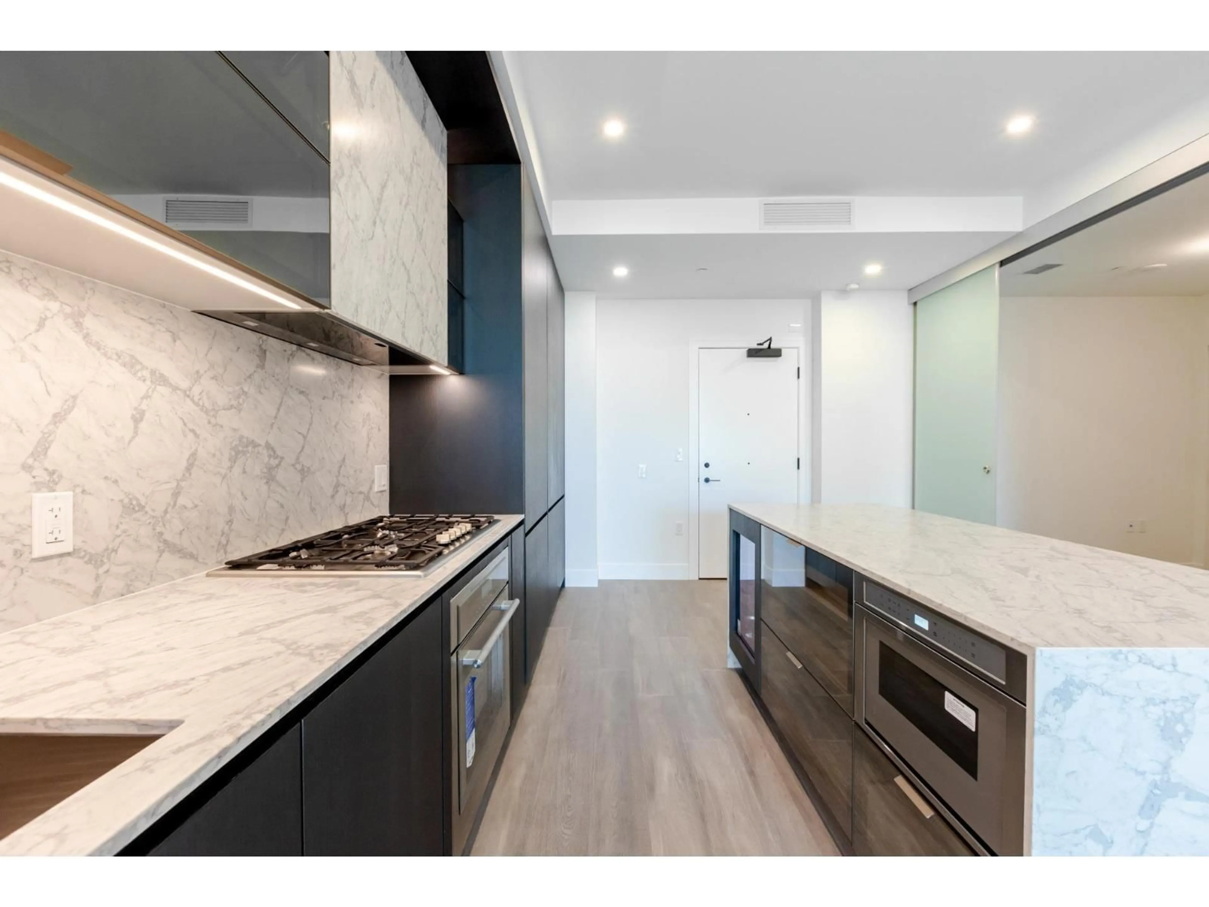 Unknown for 314 - 1342 JOHNSTON ROAD, White Rock British Columbia V4B3Z2