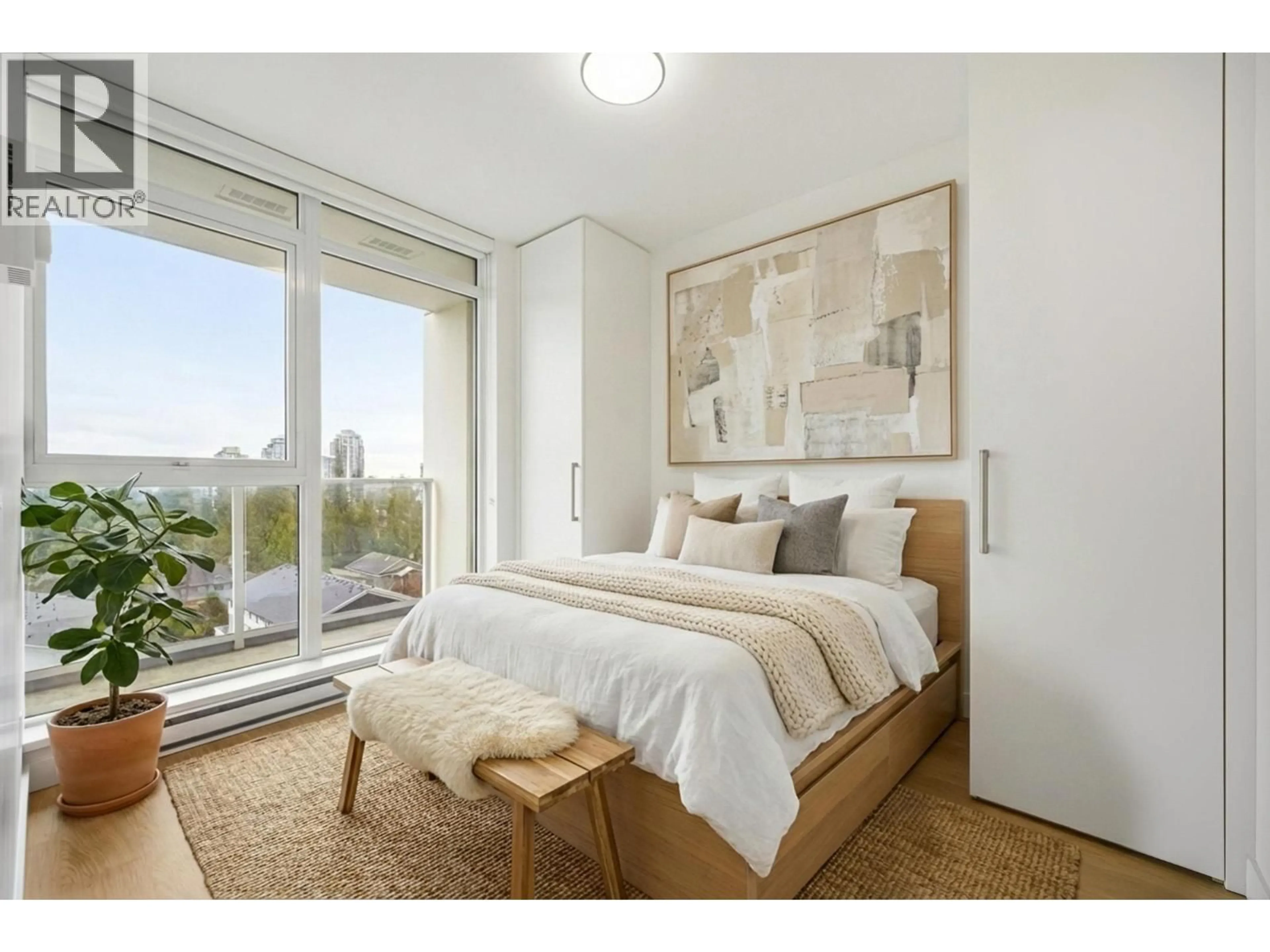 Bedroom with bed, unknown for 810 - 525 FOSTER AVENUE, Coquitlam British Columbia V3J0H6