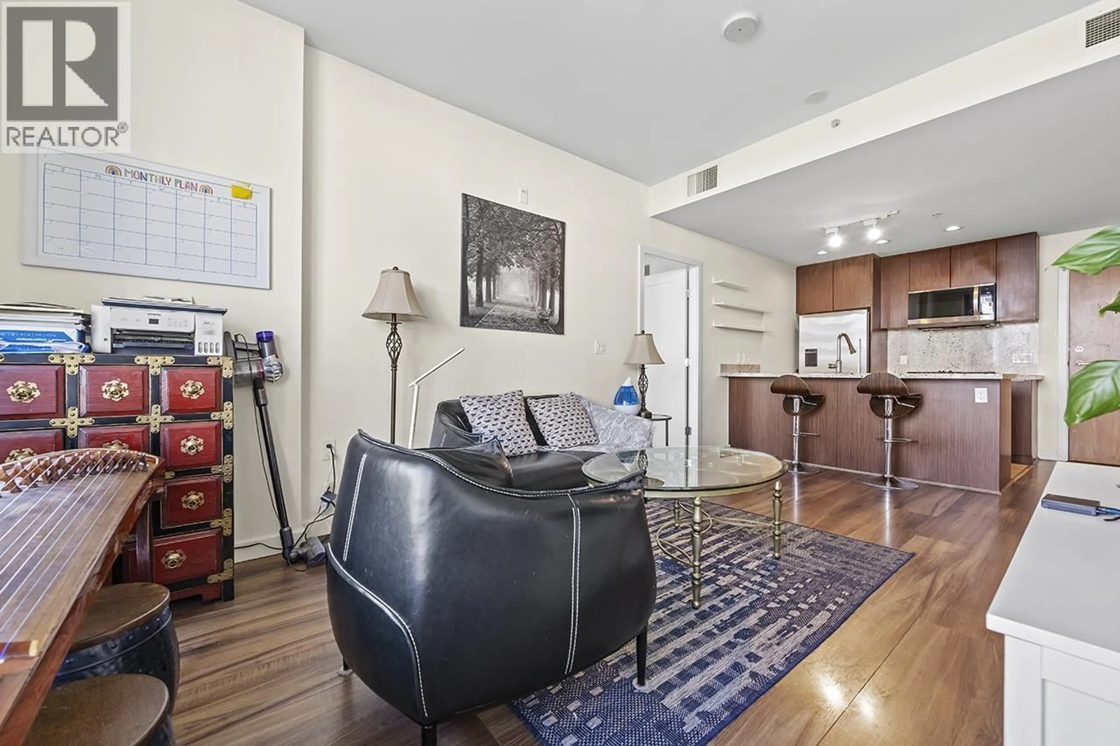 Living room with furniture, unknown for 617 - 8677 CAPSTAN WAY, Richmond British Columbia V6X0N6