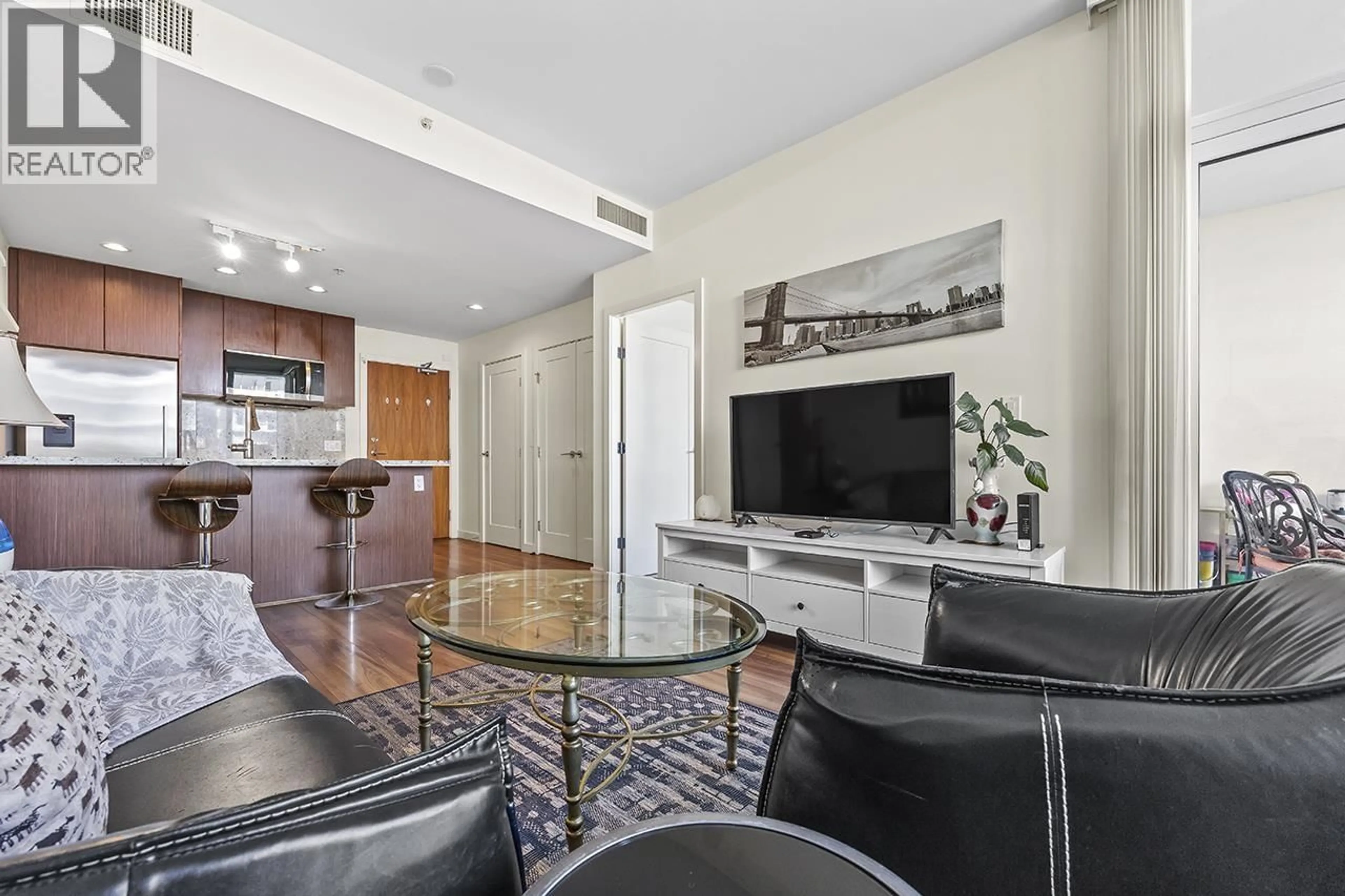 Living room with furniture, unknown for 617 - 8677 CAPSTAN WAY, Richmond British Columbia V6X0N6