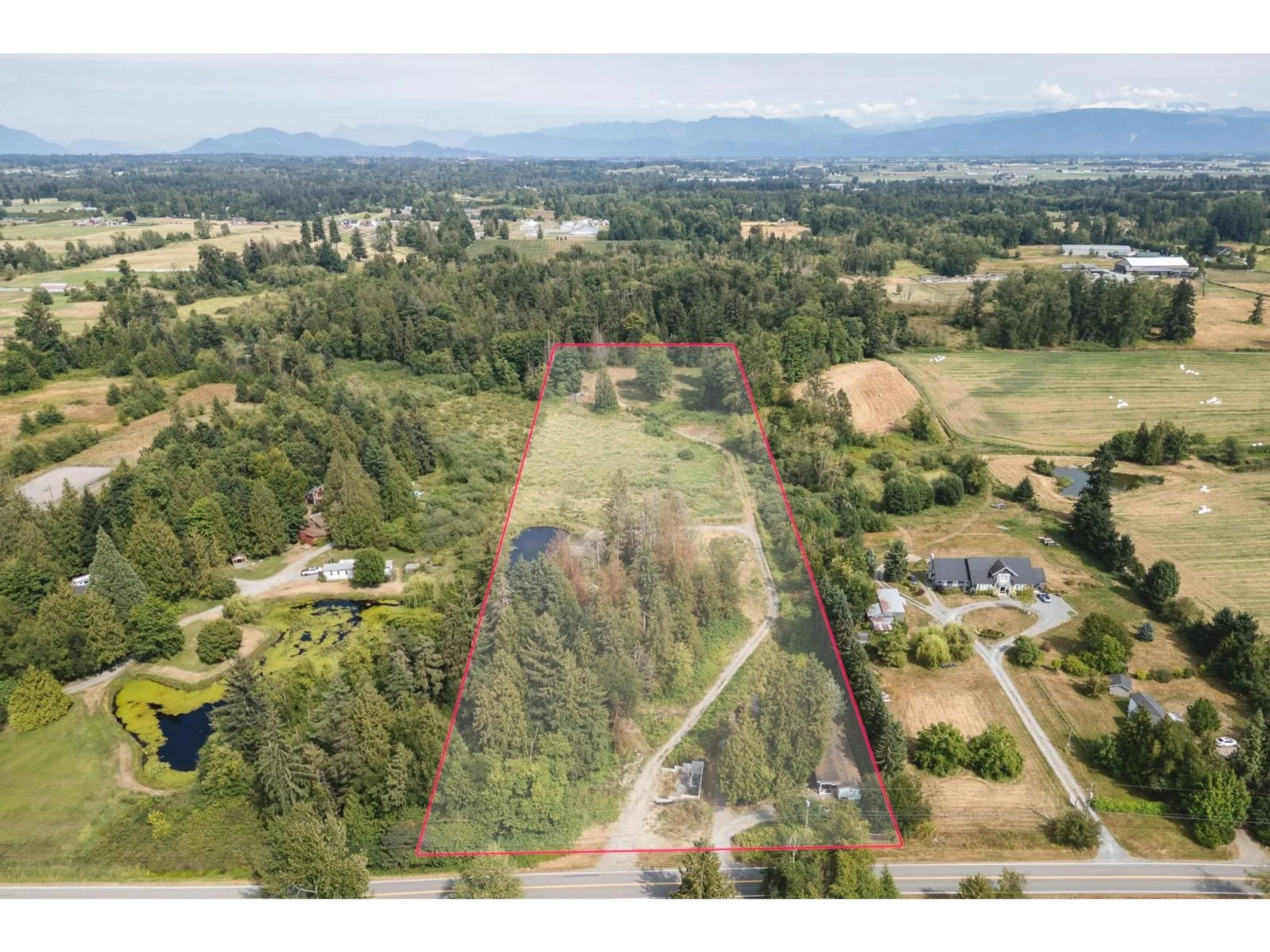 A pic from outside/outdoor area/front of a property/back of a property/a pic from drone, unknown for 488 240 STREET, Langley British Columbia V2Z2X6