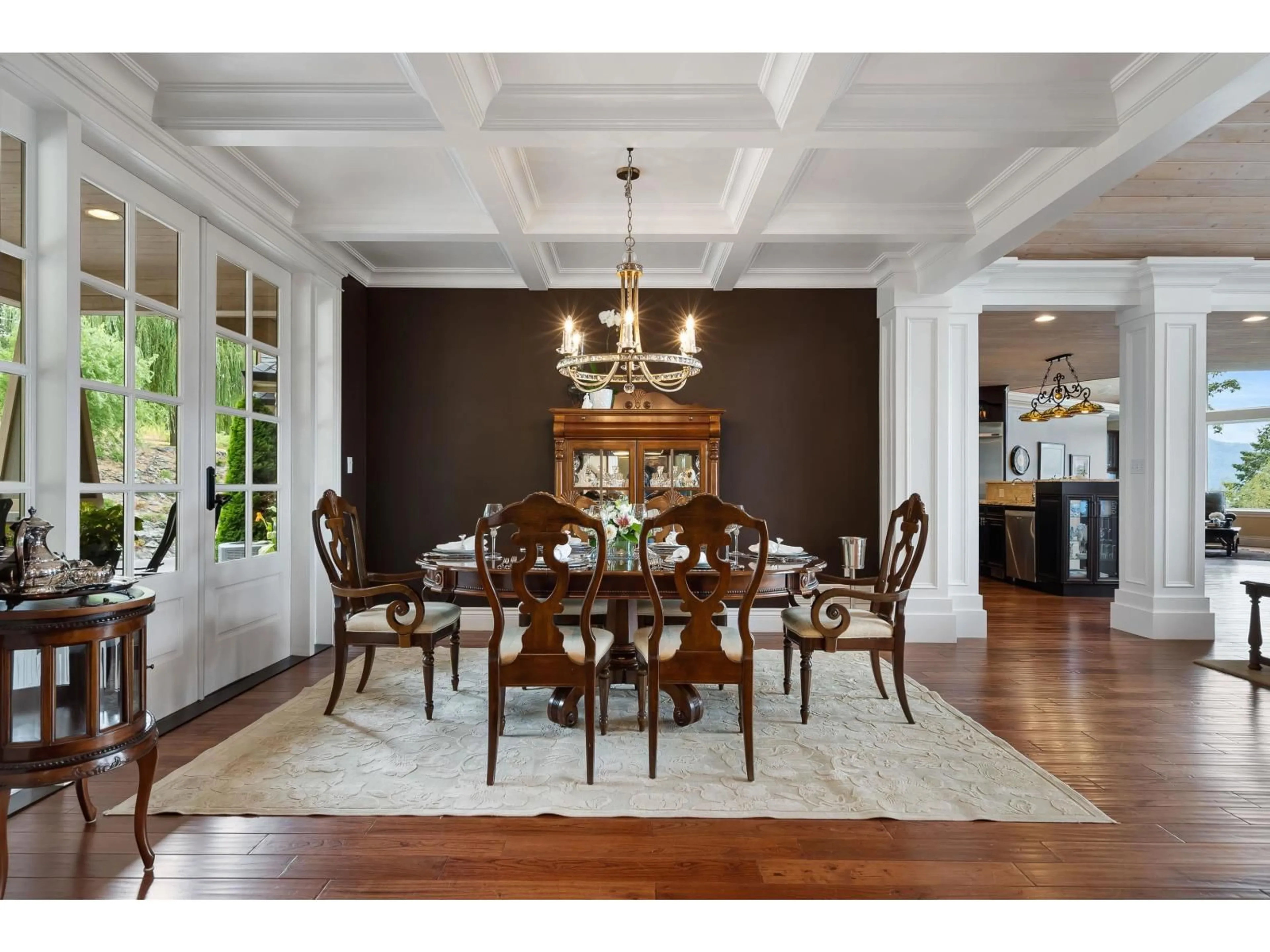 Dining room, wood/laminate floor for 42395 HIGHLAND DRIVE, Yarrow British Columbia V2R5H2