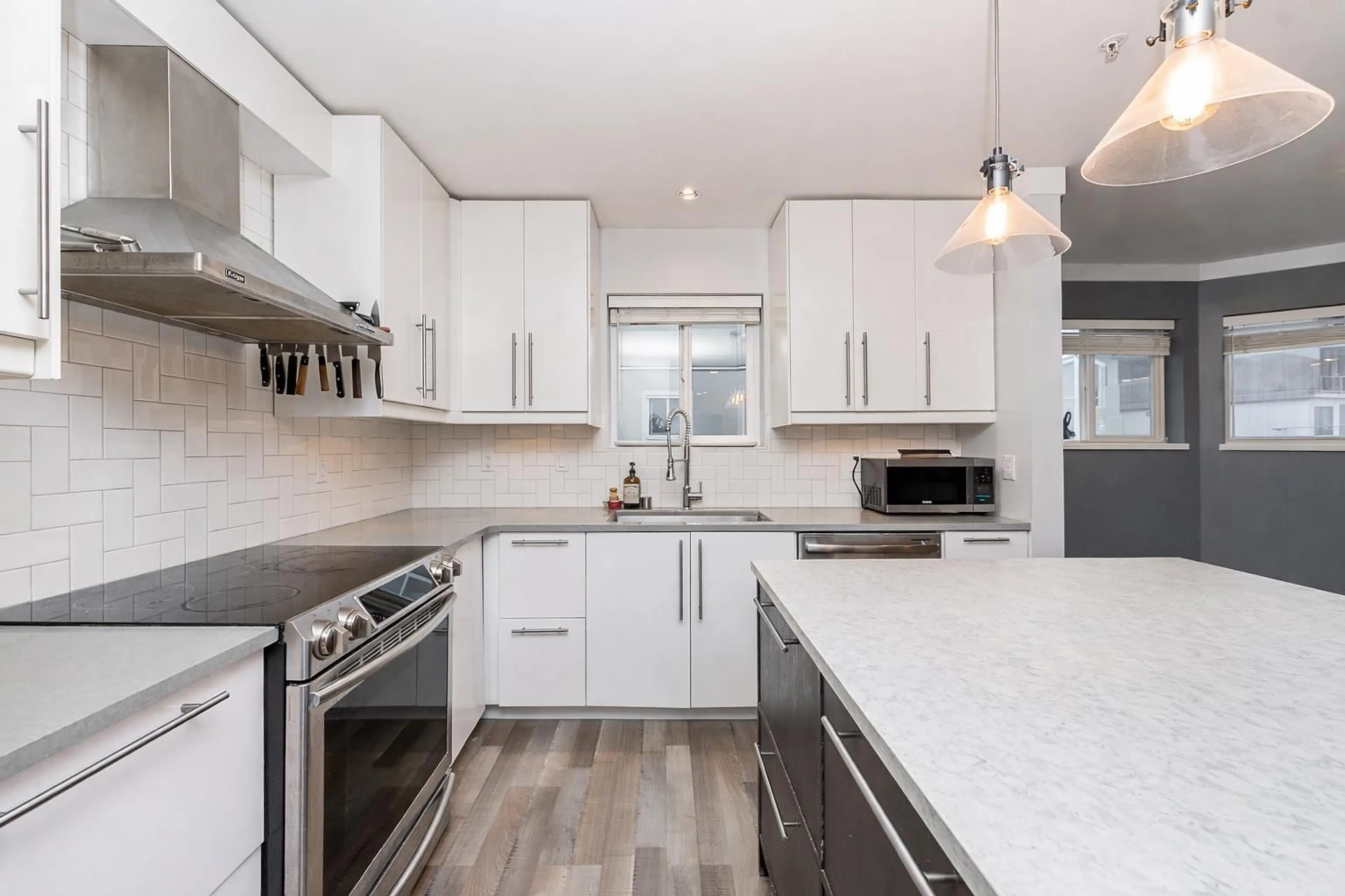 Open concept kitchen, unknown for 410 - 13939 LAUREL DRIVE, Surrey British Columbia V3T1A8