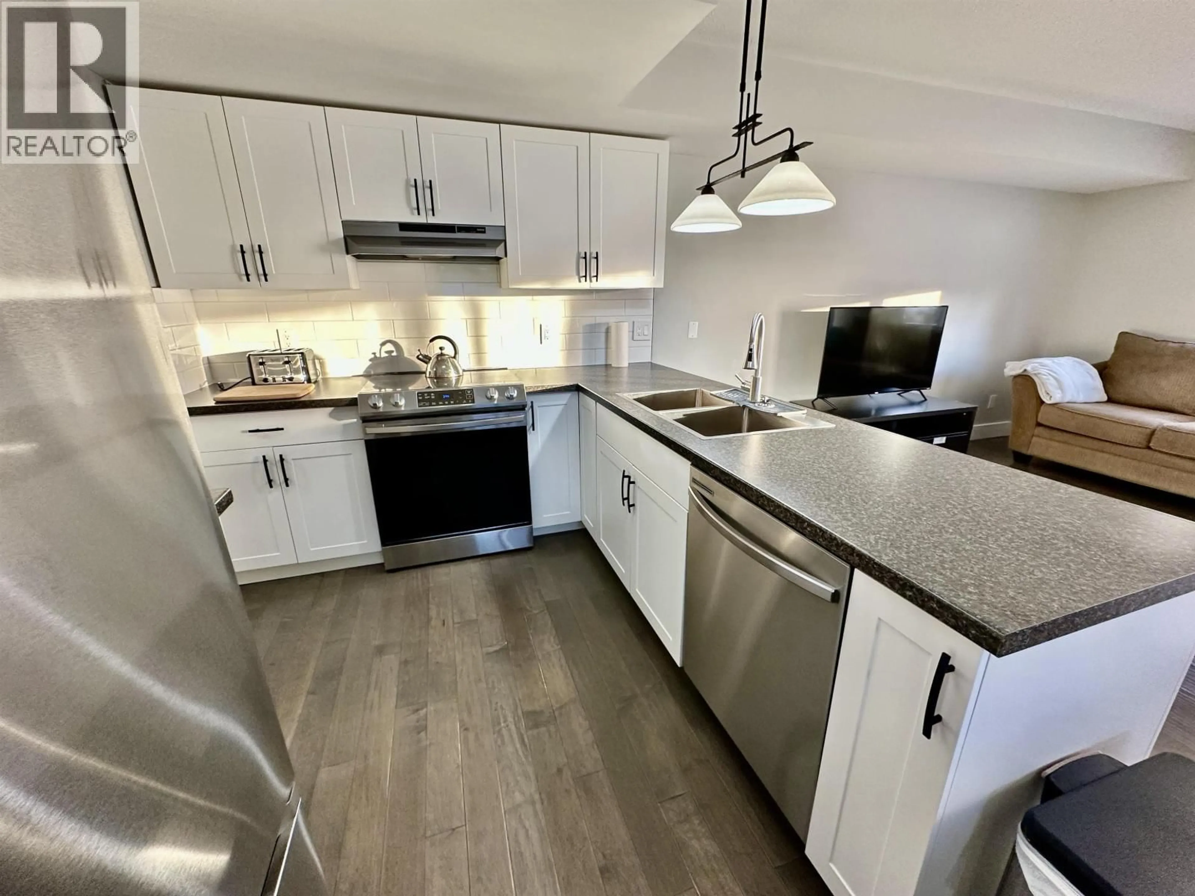 Open concept kitchen, unknown for B - 8923 102 AVENUE, Fort St. John British Columbia V1J5G4