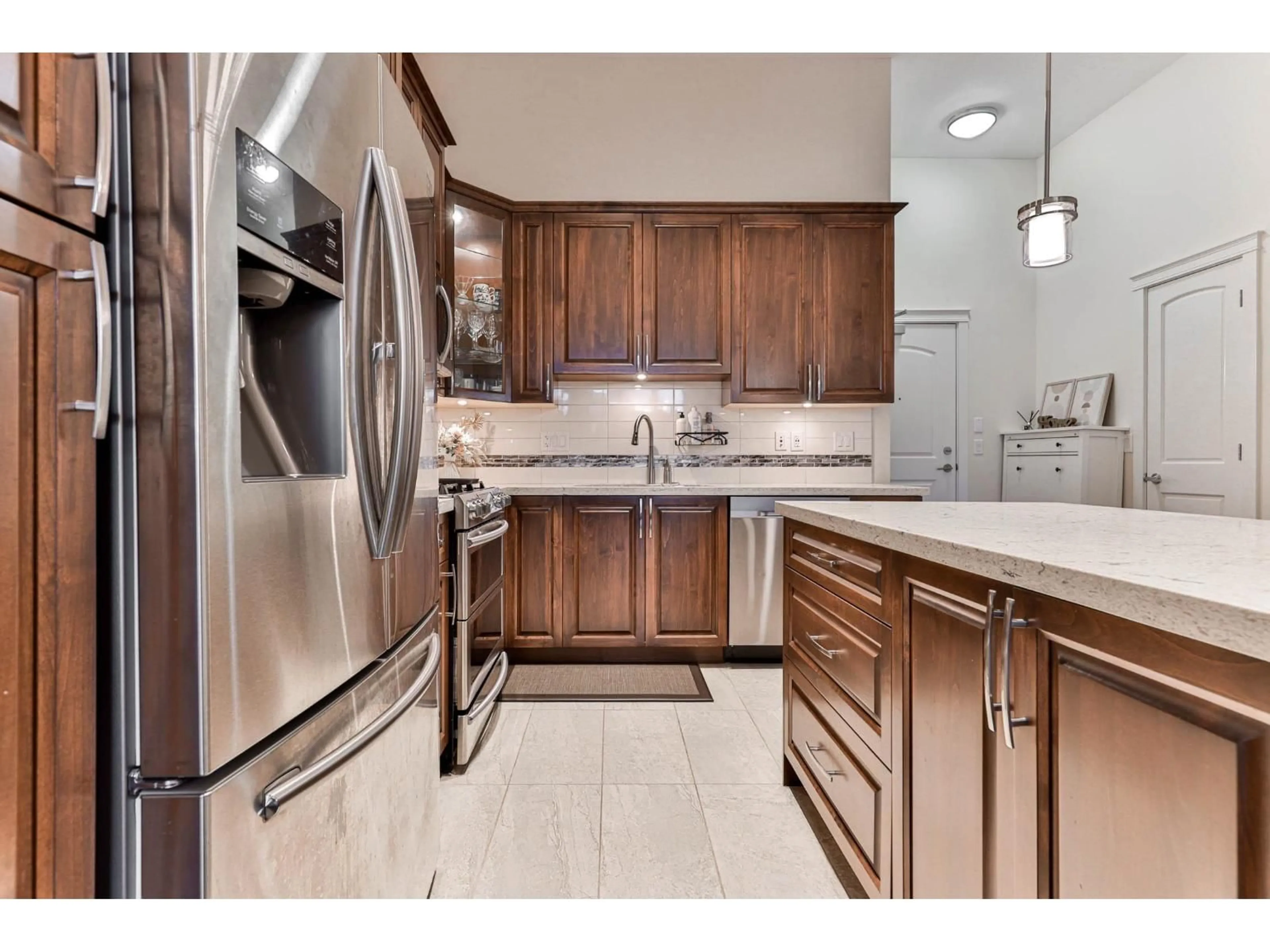 Unknown for B627 - 20716 WILLOUGHBY TOWN CENTER DRIVE, Langley British Columbia V2Y3J8