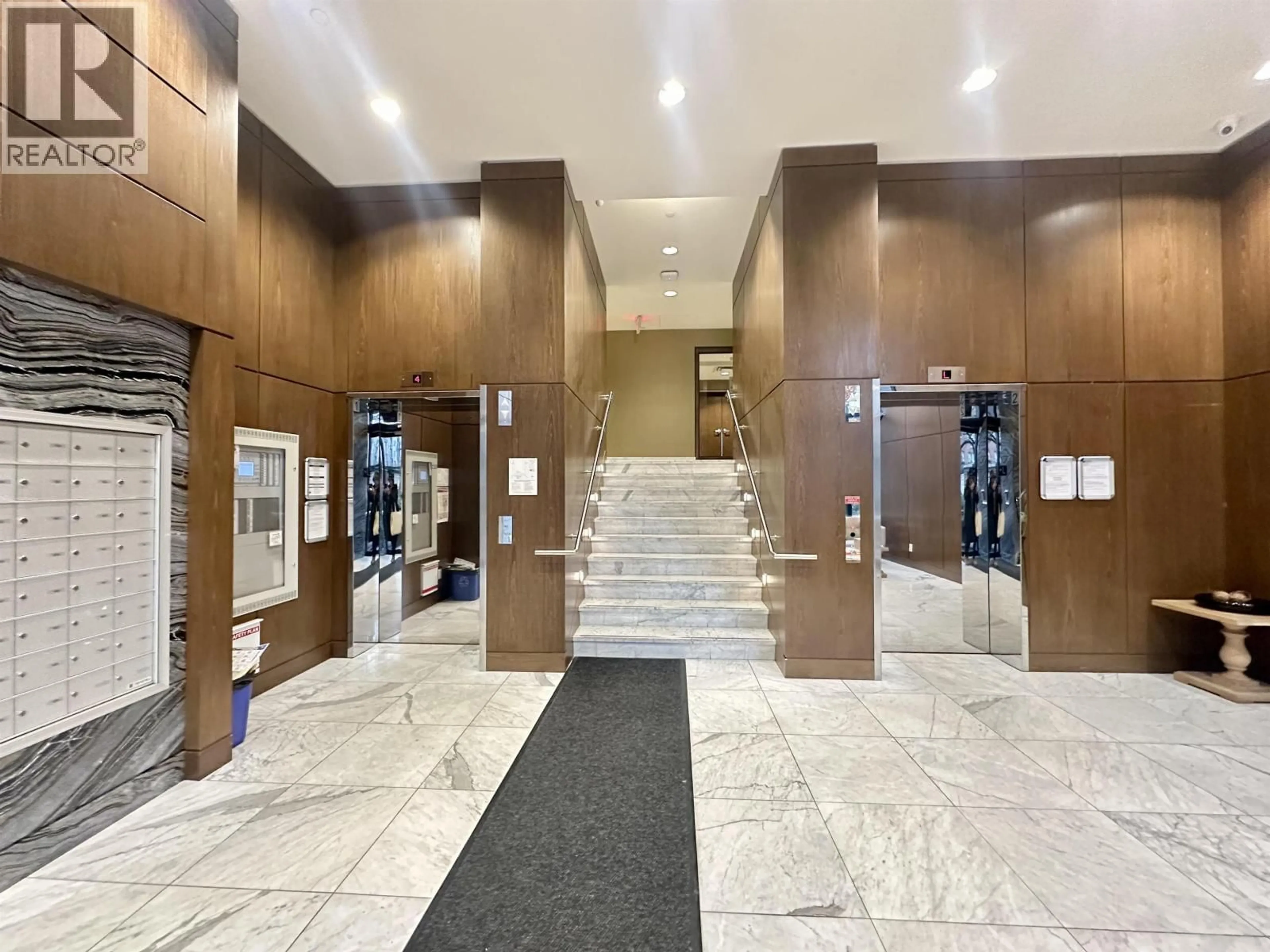 Lobby for 309 - 9333 TOMICKI AVENUE, Richmond British Columbia V6X0L4