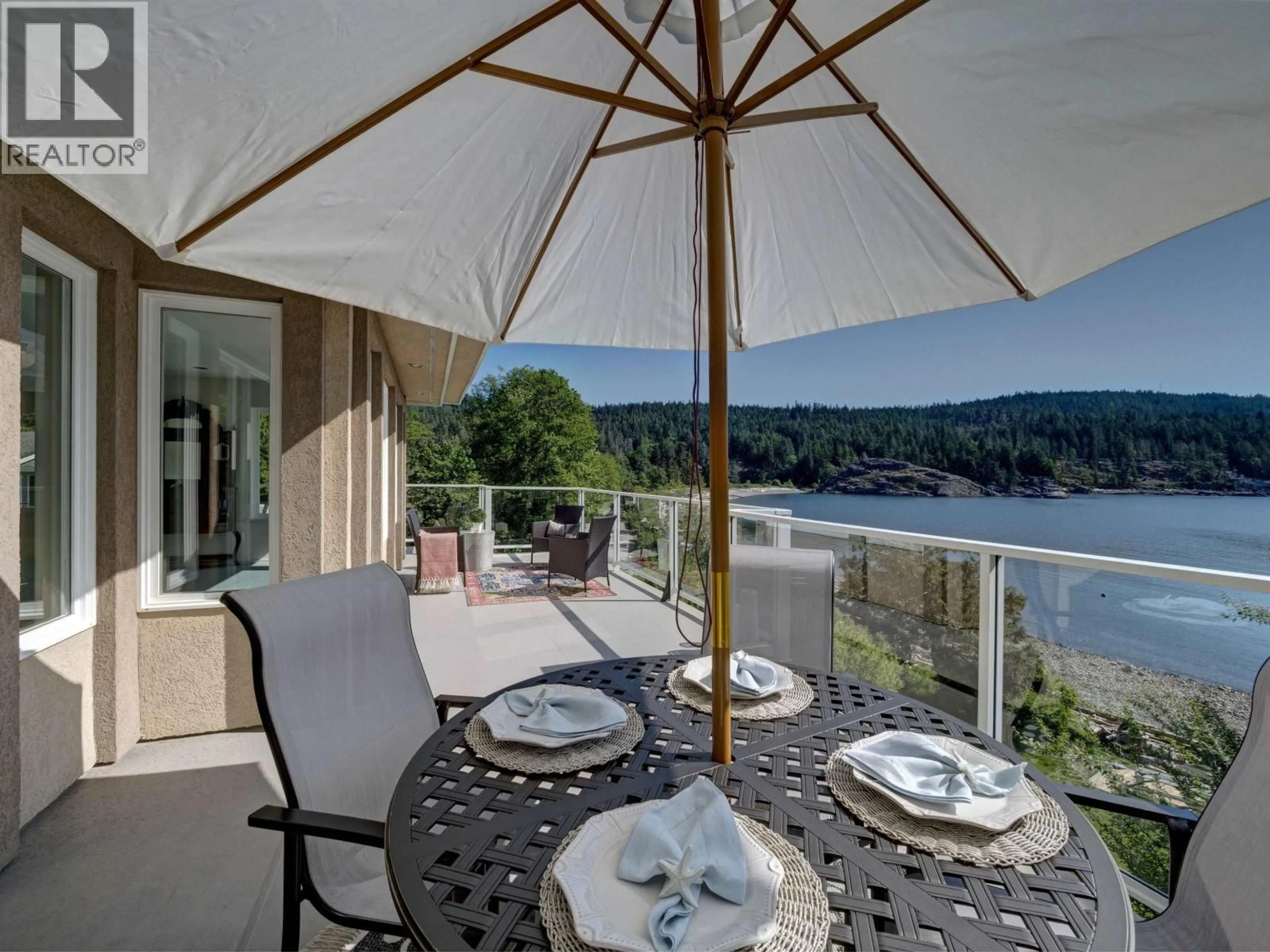 Patio, water/lake/river/ocean view for 7659 REDROOFFS ROAD, Halfmoon Bay British Columbia V7Z1C4