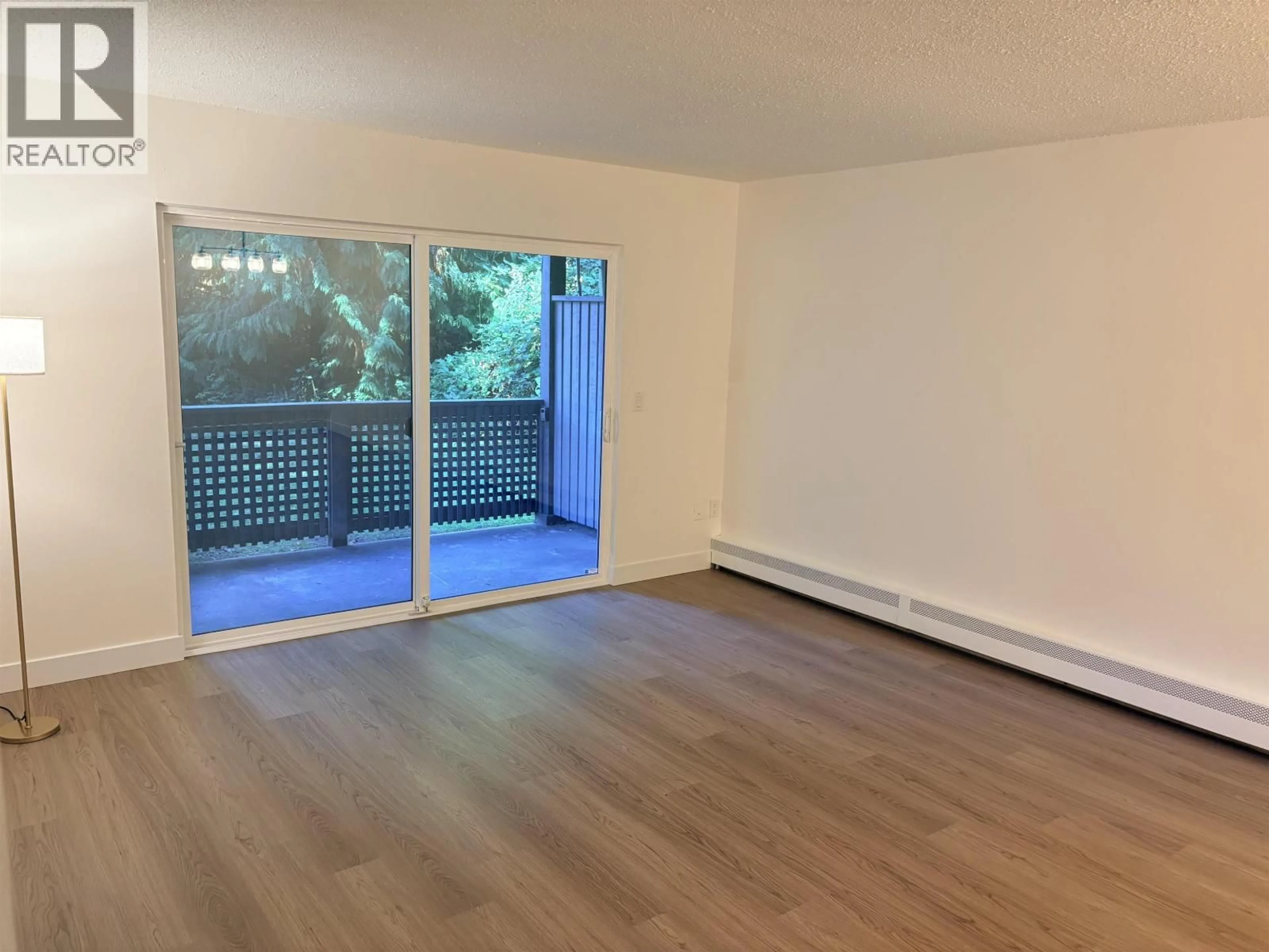 A pic of a room for 102 - 200 WESTHILL PLACE, Port Moody British Columbia V3H1V2