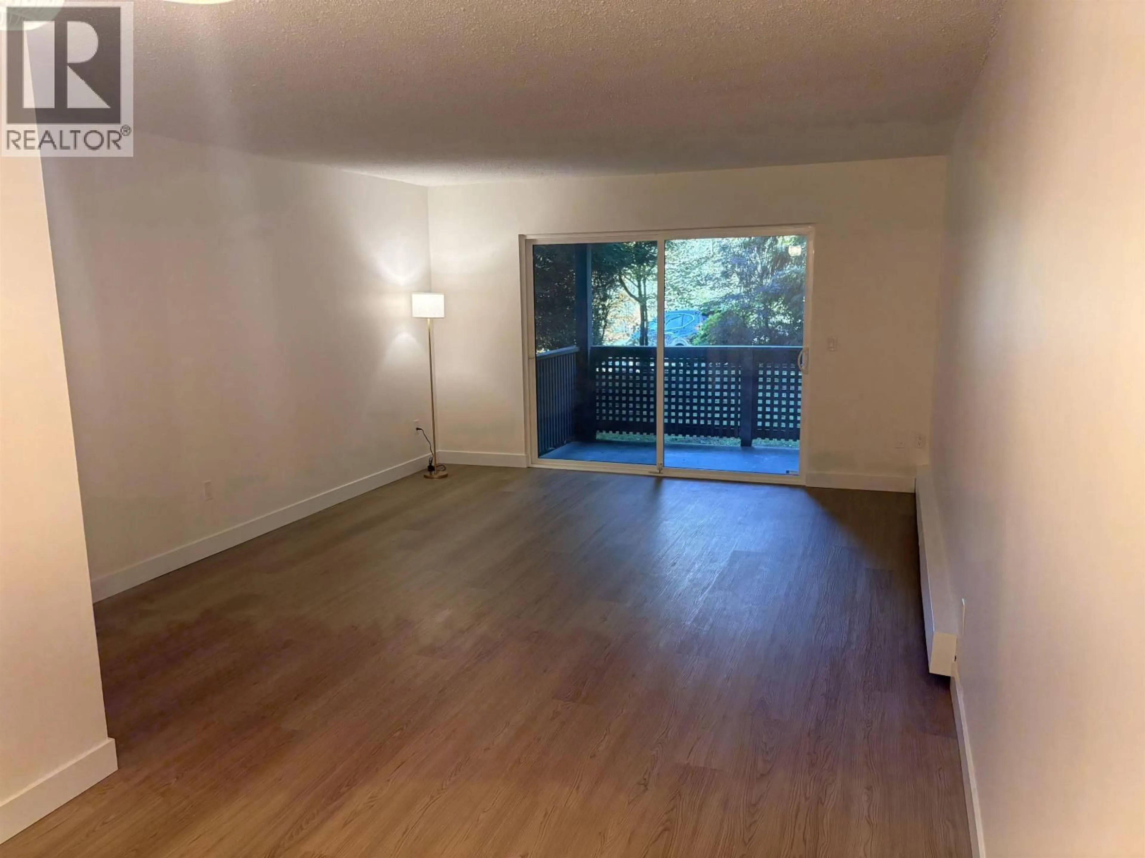 A pic of a room for 102 - 200 WESTHILL PLACE, Port Moody British Columbia V3H1V2