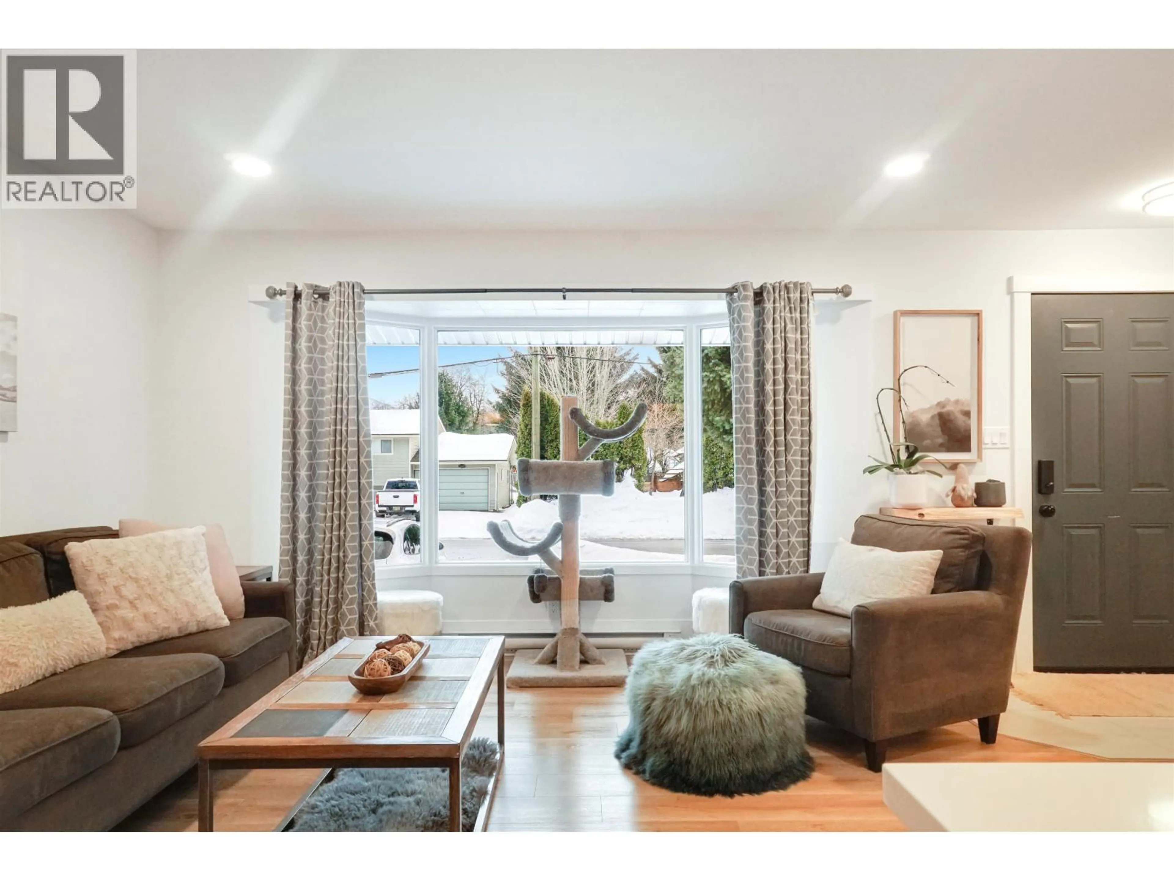 Living room with furniture, unknown for 11 NADINA STREET, Kitimat British Columbia V8C2A3