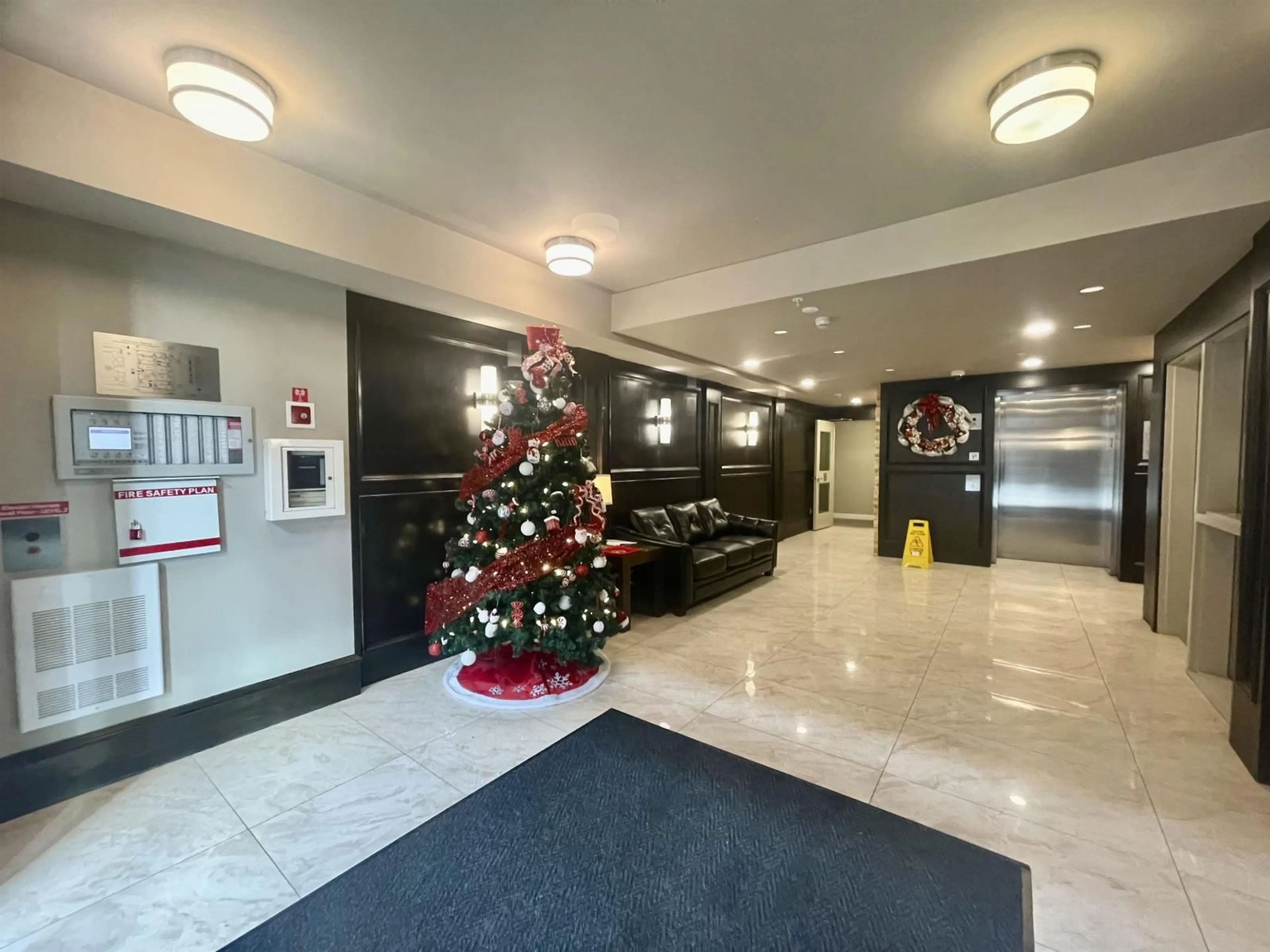 Lobby for B424 - 20716 WILLOUGHBY TOWN CENTRE DRIVE, Langley British Columbia V2Y3J8