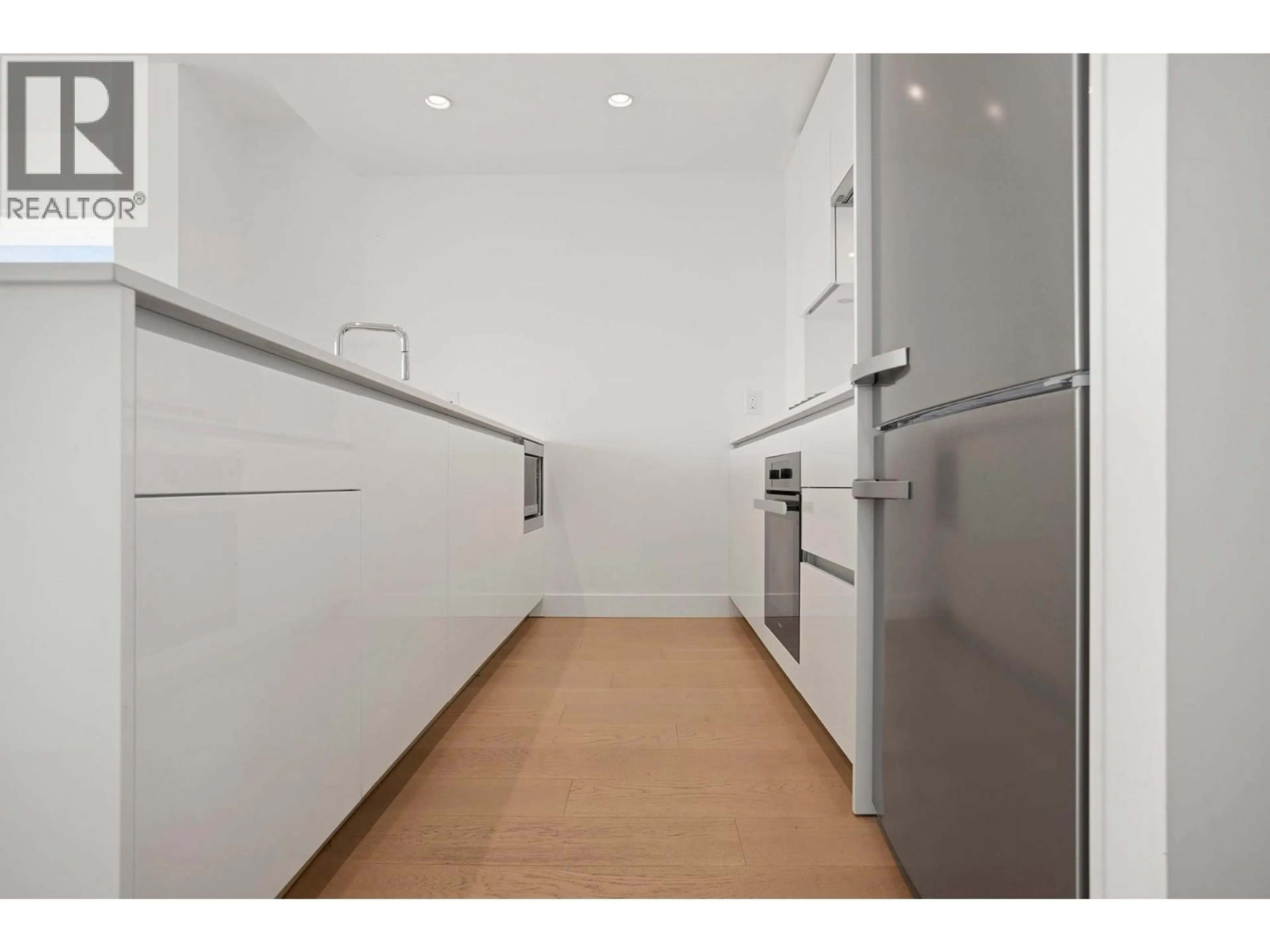 Standard kitchen, unknown for 703 - 5788 GILBERT ROAD, Richmond British Columbia V6X1B7