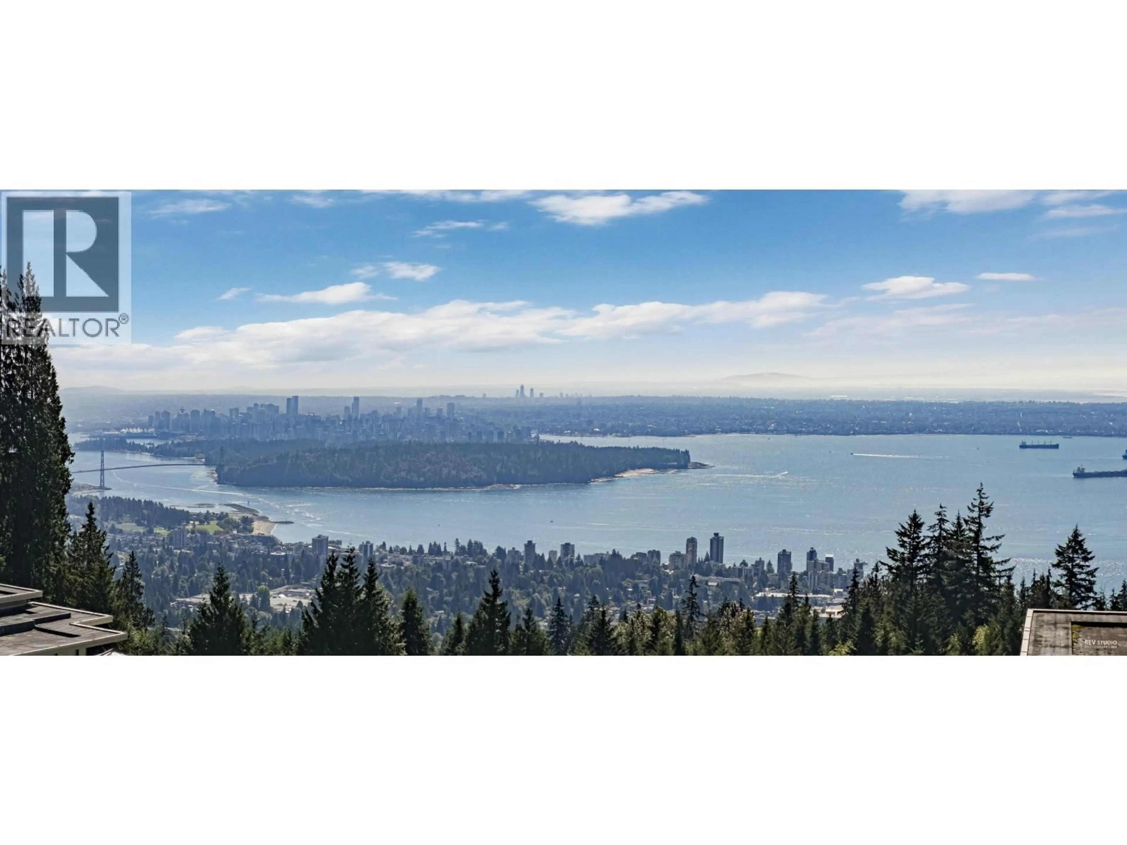 Blurry image for 303 - 2245 TWIN CREEK PLACE, West Vancouver British Columbia V7S3K4